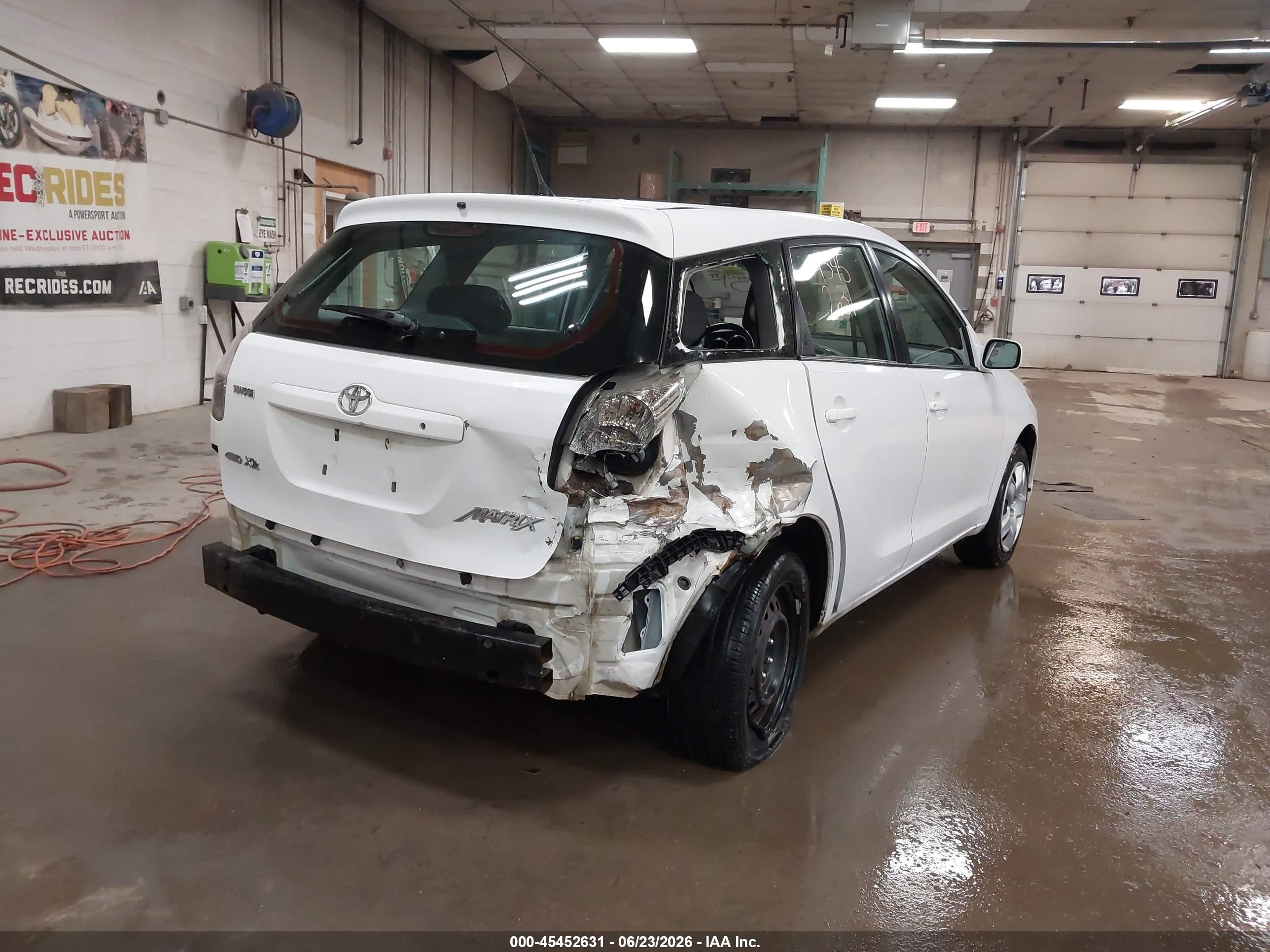 2006 Toyota Matrix Xr Белый vin: 2T1LR32E66C552212
