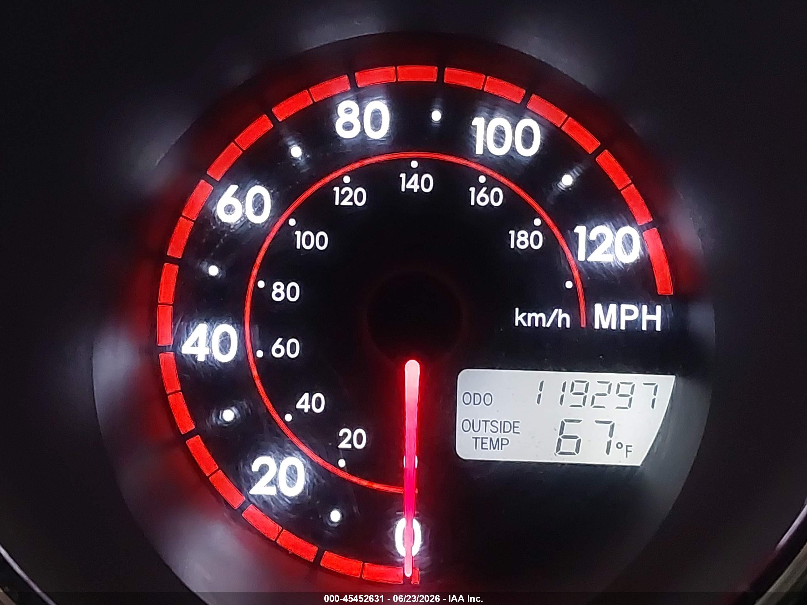 2006 Toyota Matrix Xr Белый vin: 2T1LR32E66C552212