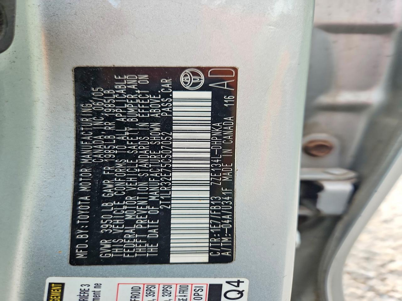 2005 Toyota Matrix Xr Silver vin: 2T1LR32E75C507052