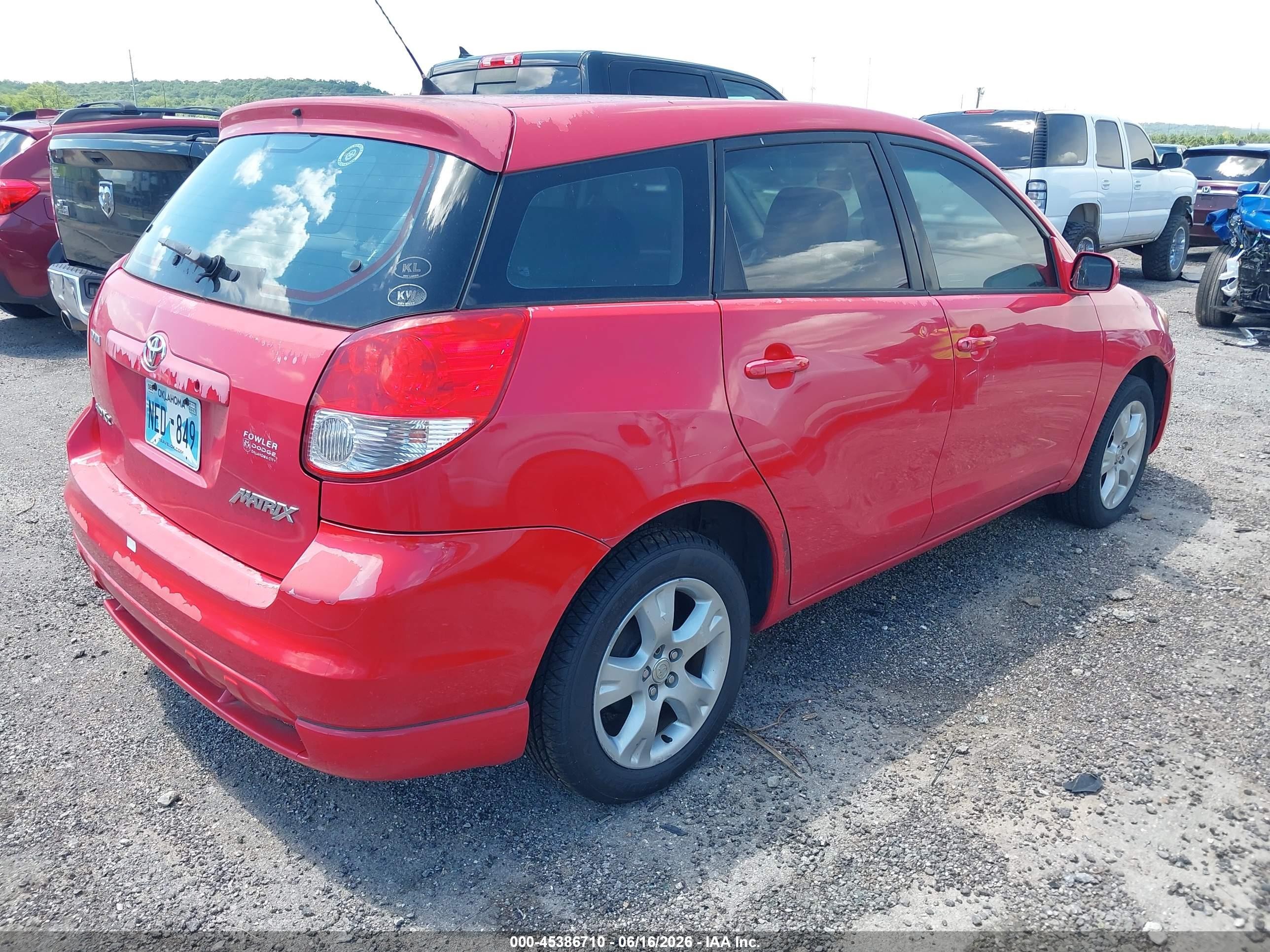 2004 Toyota Matrix Xr Red vin: 2T1LR32E84C293686