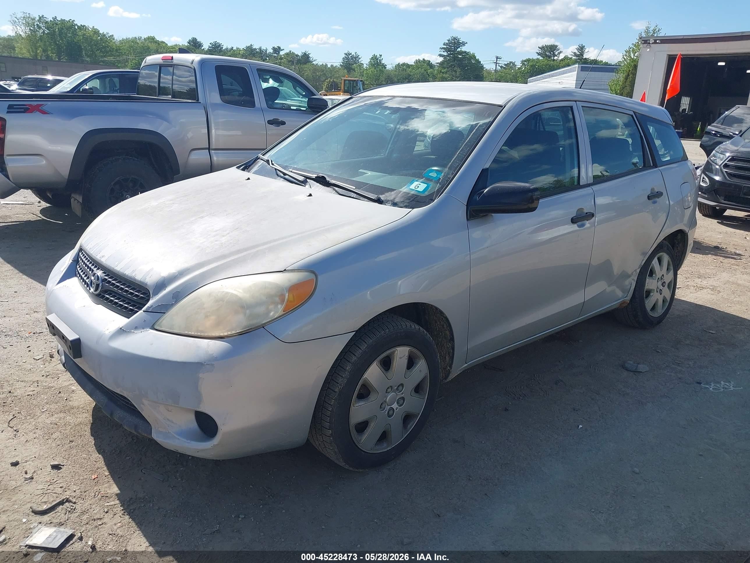 2006 Toyota Matrix   Silver vin: 2T1LR32E86C555905