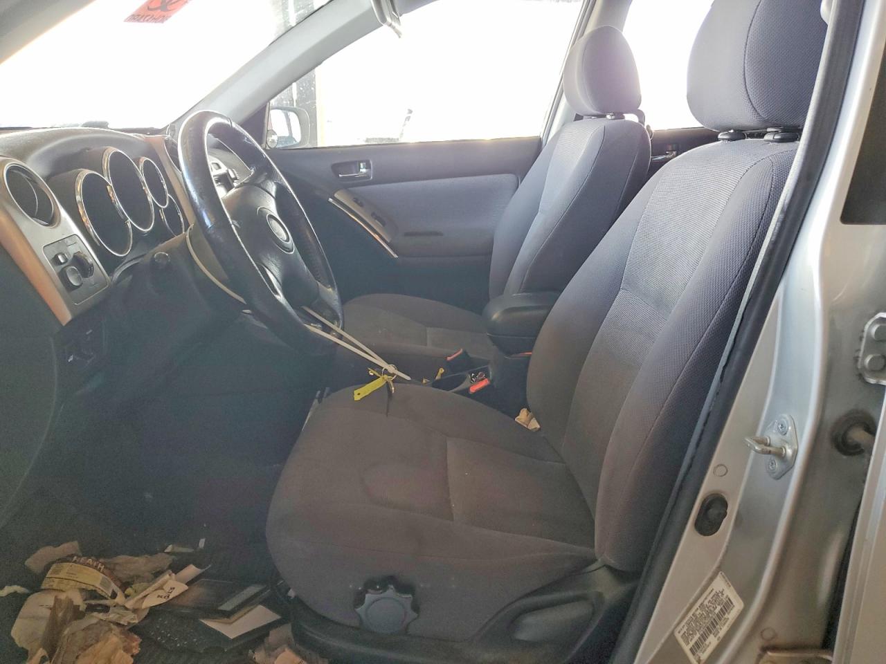 2003 Toyota Matrix Base Silver vin: 2T1LR32E93C020156