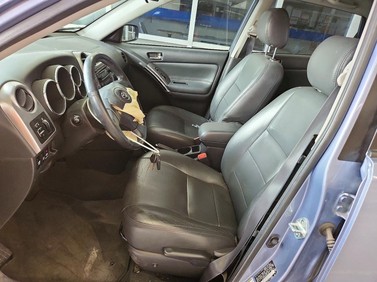 2006 Toyota Matrix Xr Blue vin: 2T1LR32E96C552673