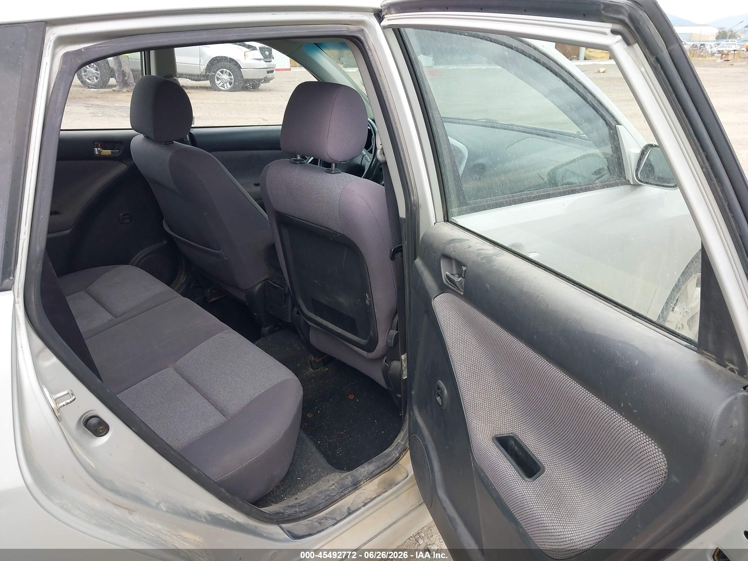 2003 Toyota Matrix Xr Silver vin: 2T1LR38E23C092002