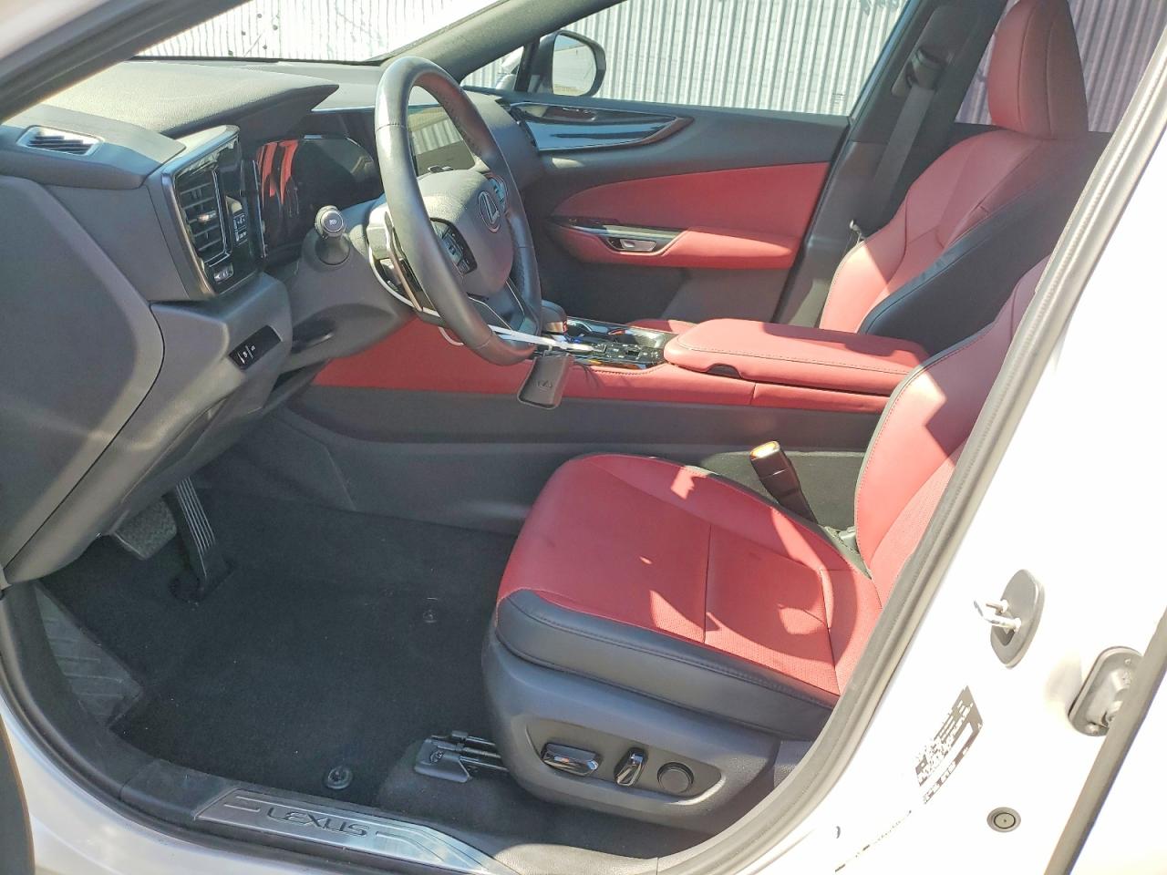 2025 Lexus Nx 250 Base Белый vin: 2T2ADCAZ1SC031267