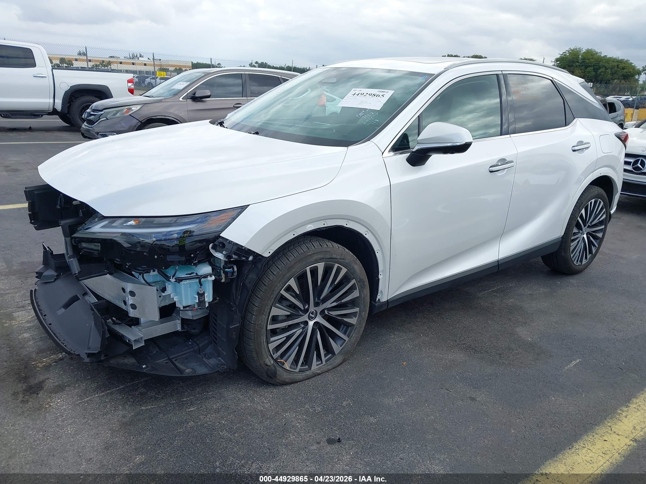 2024 Lexus Rx 350 Premium Plus White vin: 2T2BAMBA2RC038251