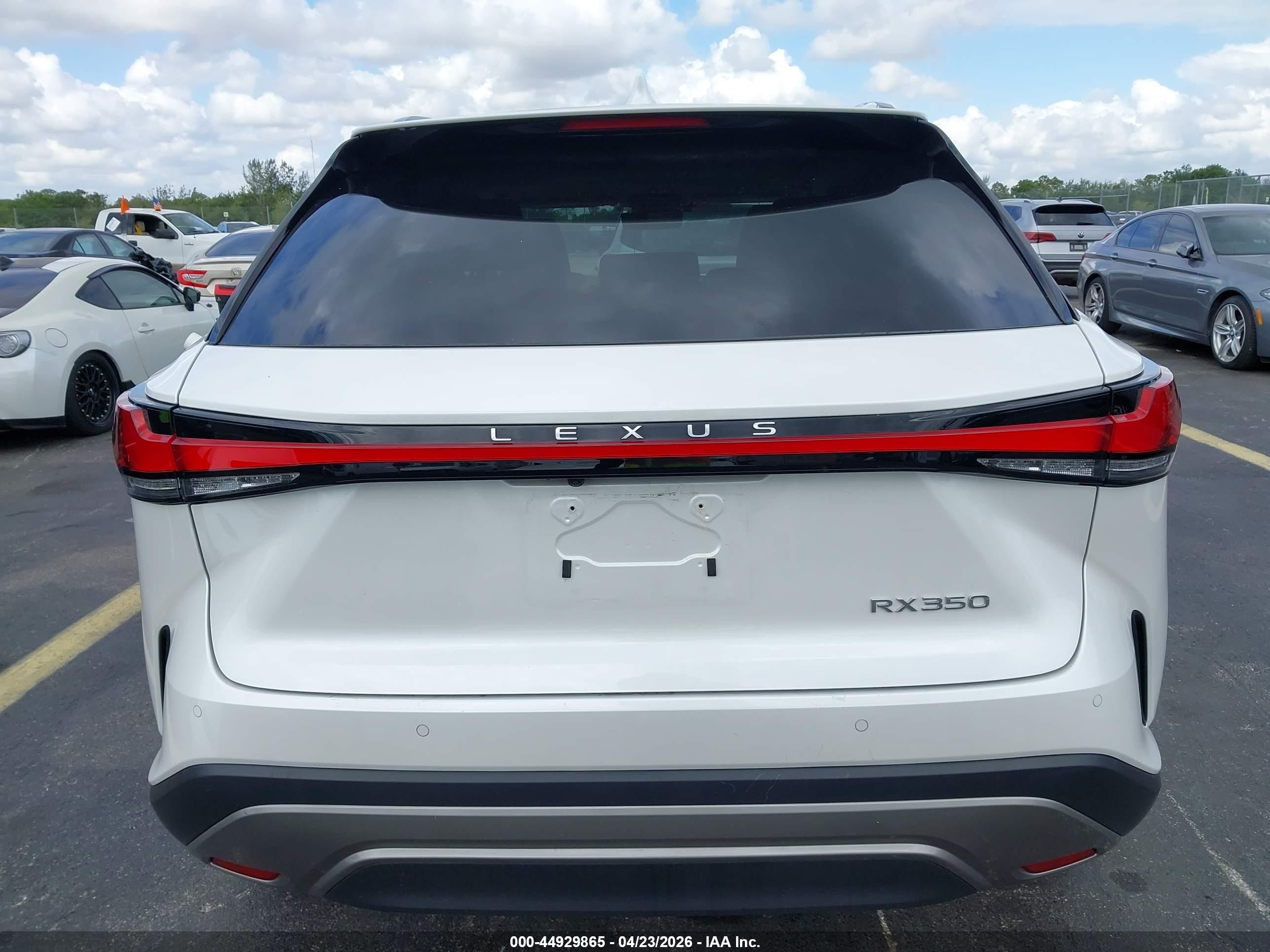2024 Lexus Rx 350 Premium Plus White vin: 2T2BAMBA2RC038251