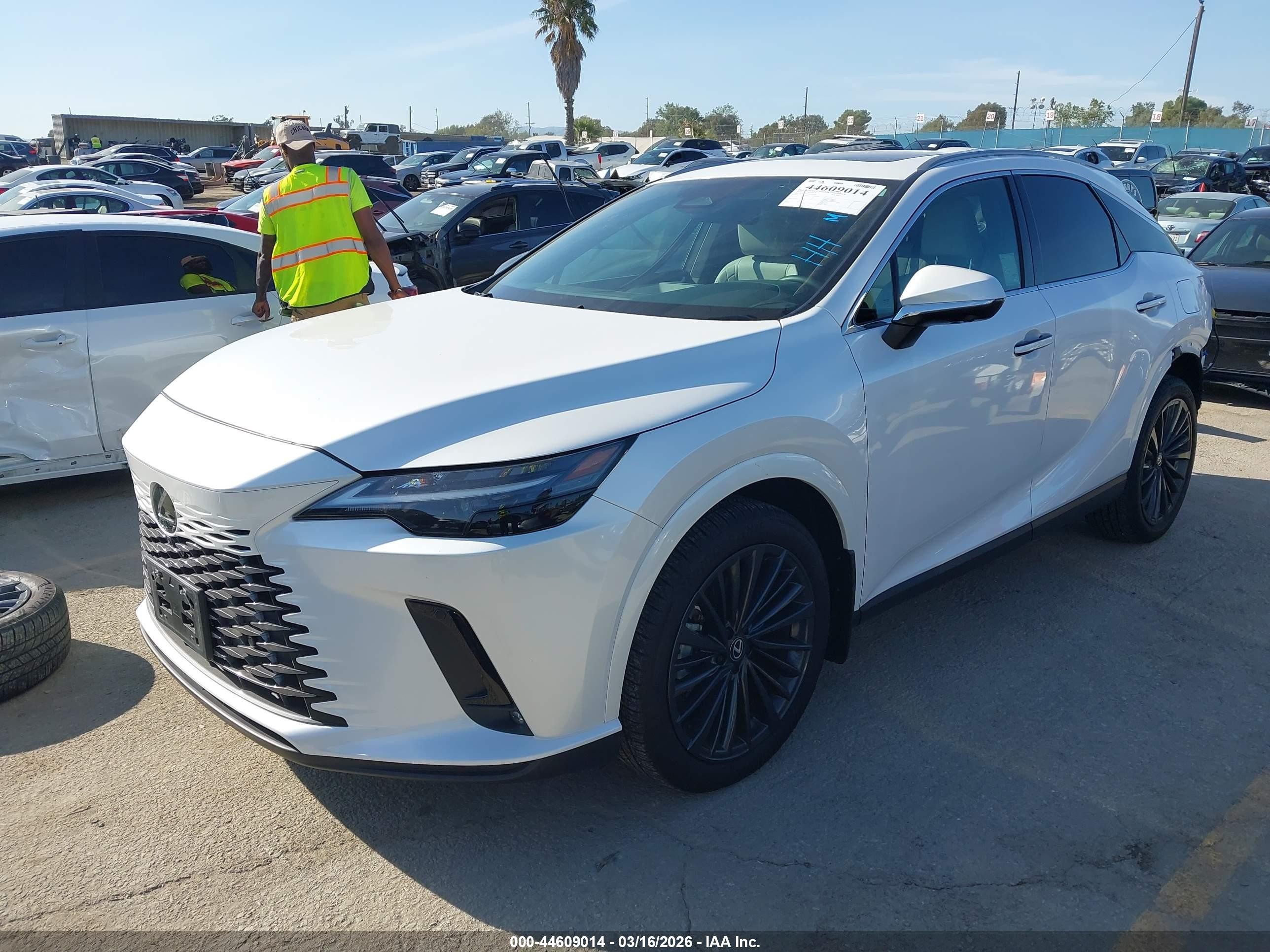 2025 Lexus Rx 350 Premium Белый vin: 2T2BAMBA3SC057235
