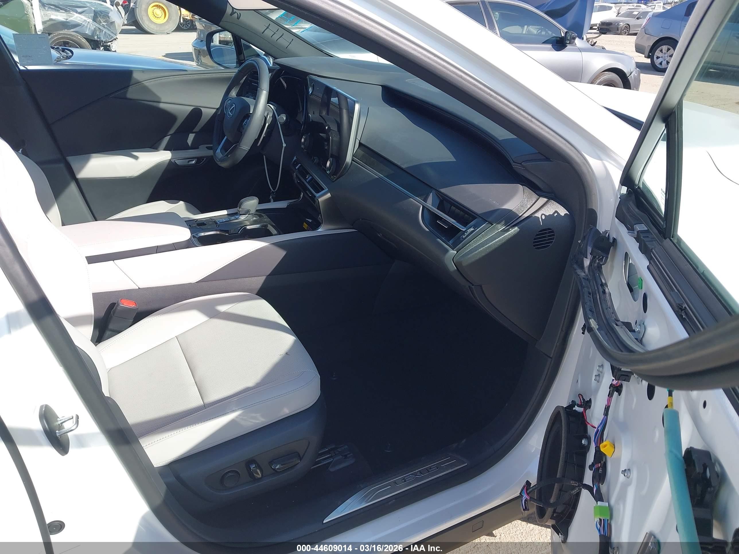 2025 Lexus Rx 350 Premium Белый vin: 2T2BAMBA3SC057235