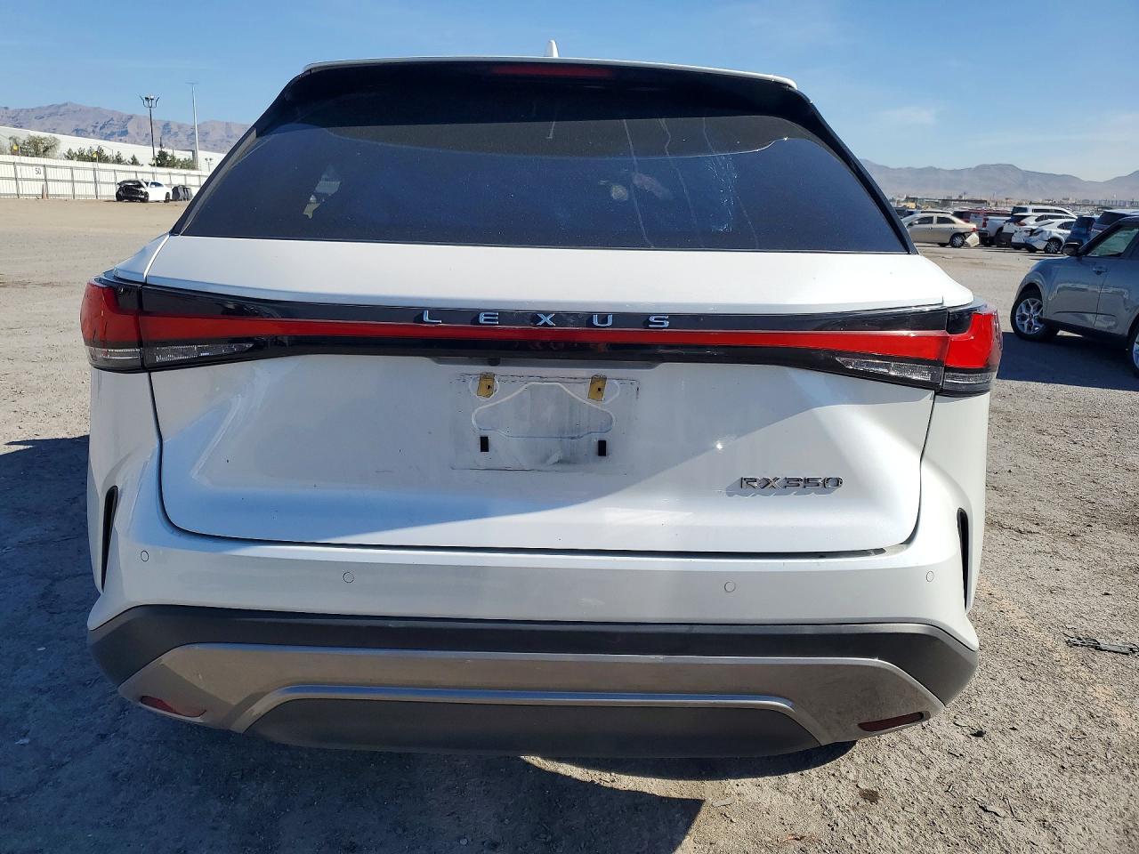 2023 Lexus Rx 350 Luxury White vin: 2T2BAMBA6PC012622