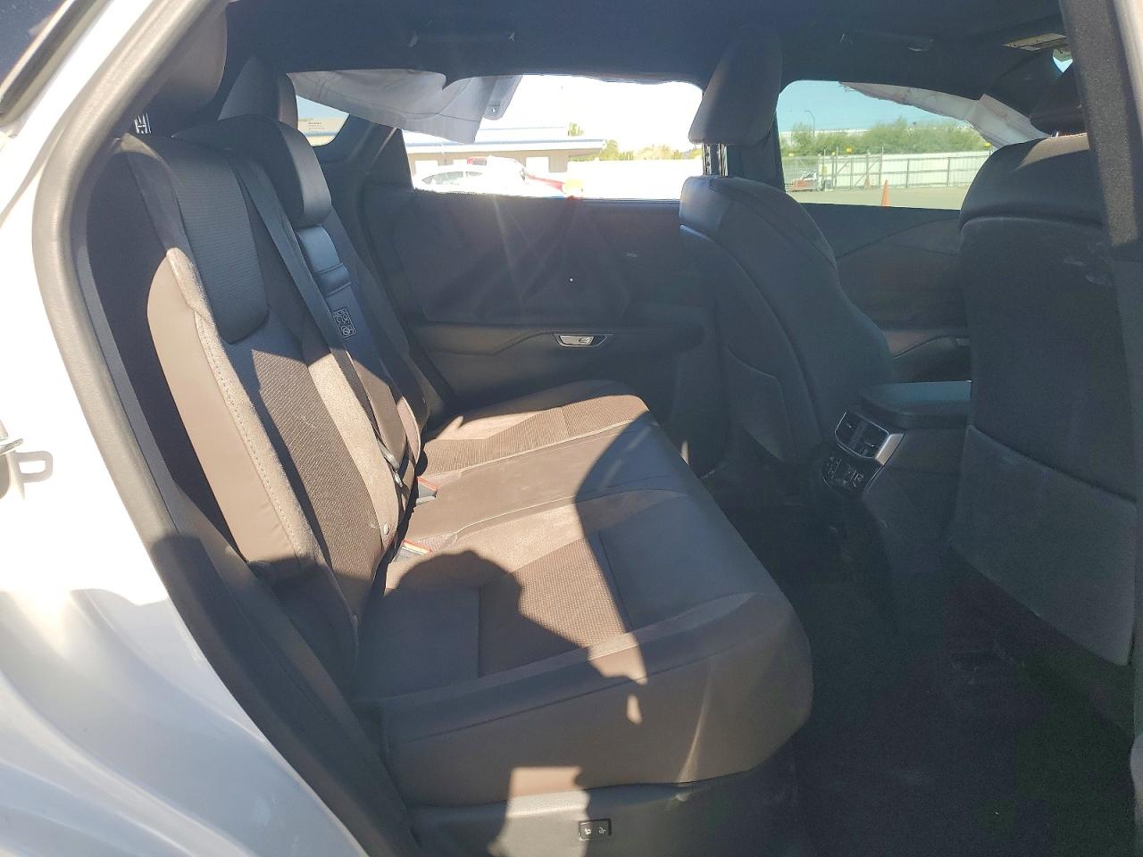 2023 Lexus Rx 350 Luxury White vin: 2T2BAMBA6PC012622