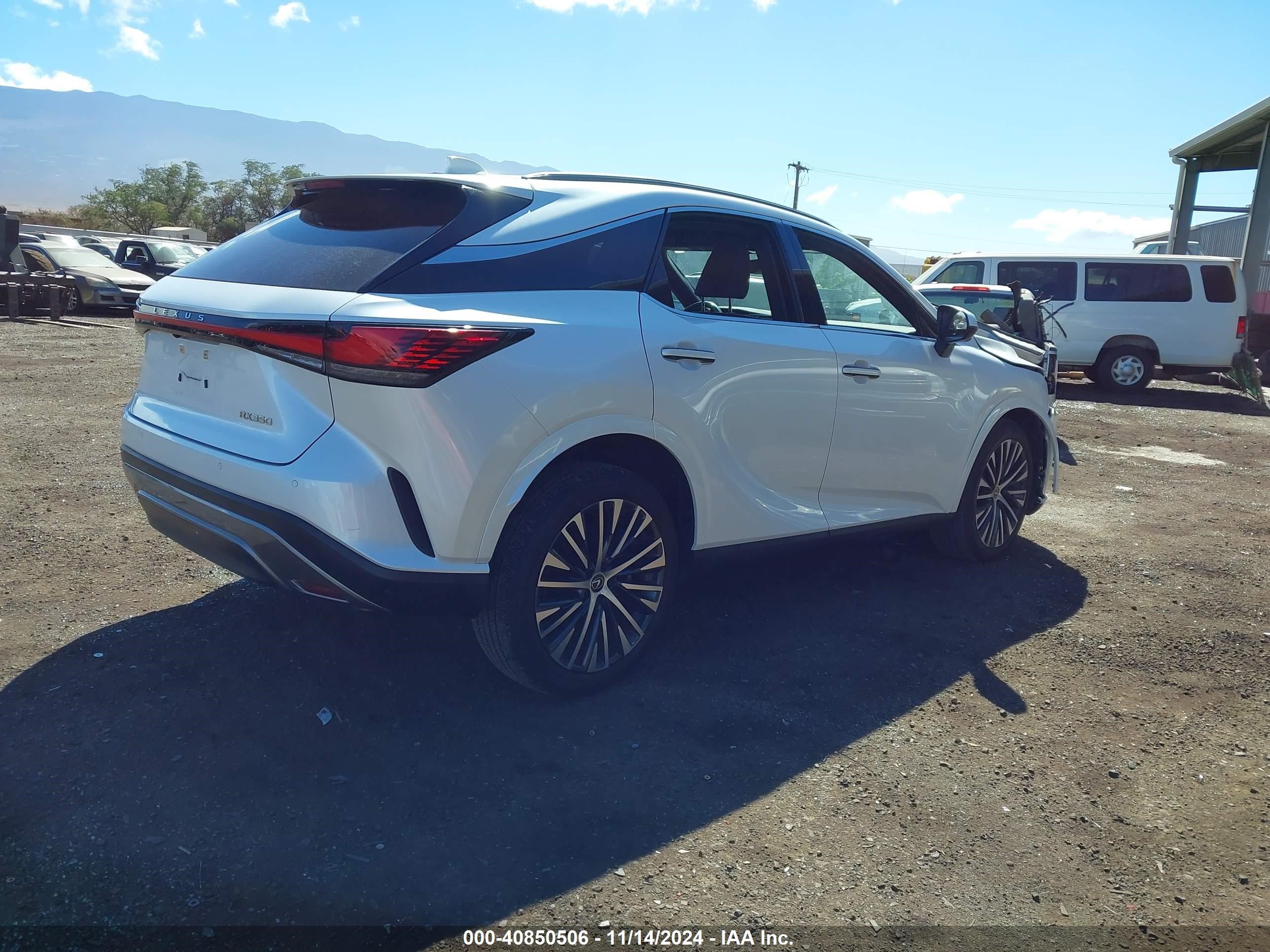 2023 Lexus Rx 350 Luxury/premium/premium Plus White vin: 2T2BAMBA7PC007963