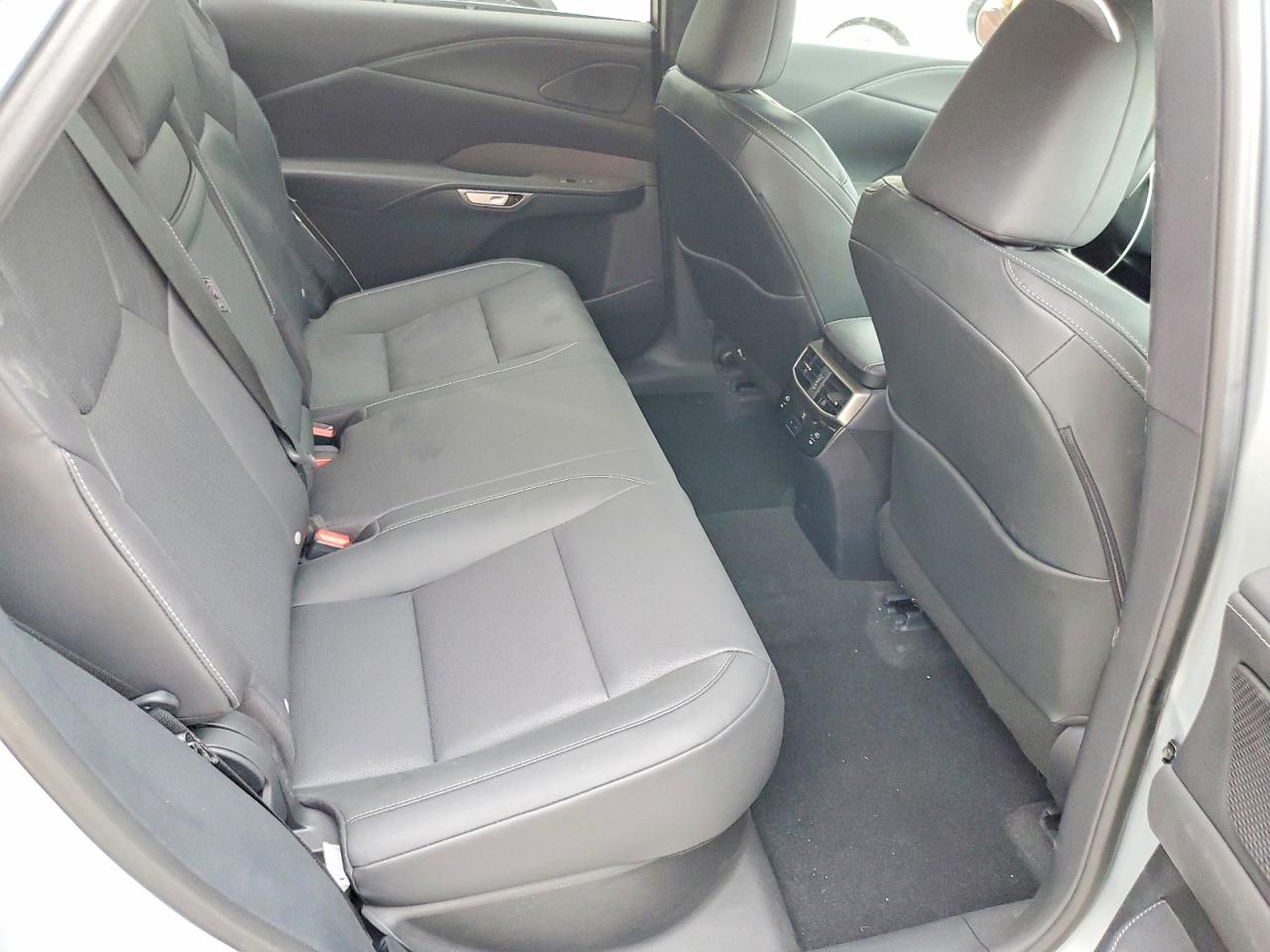 2026 Lexs Rx 350 Silver vin: 2T2BAMCA1TC130232