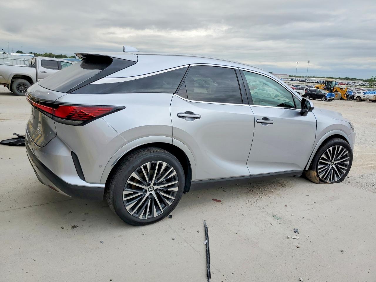 2026 Lexs Rx 350 Silver vin: 2T2BAMCA1TC130232