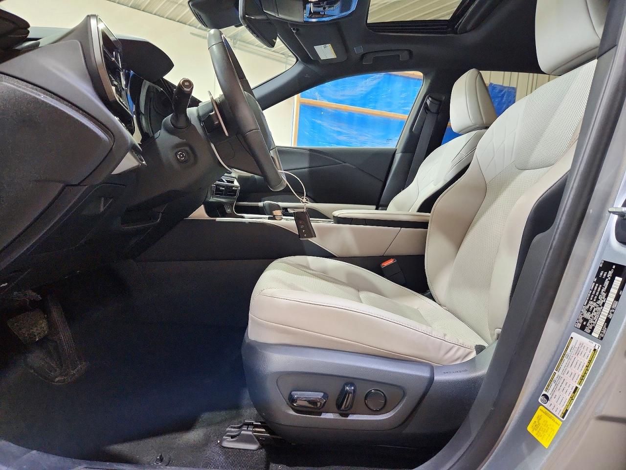 2023 Lexus Rx 350 Premium Silver vin: 2T2BAMCA9PC023788