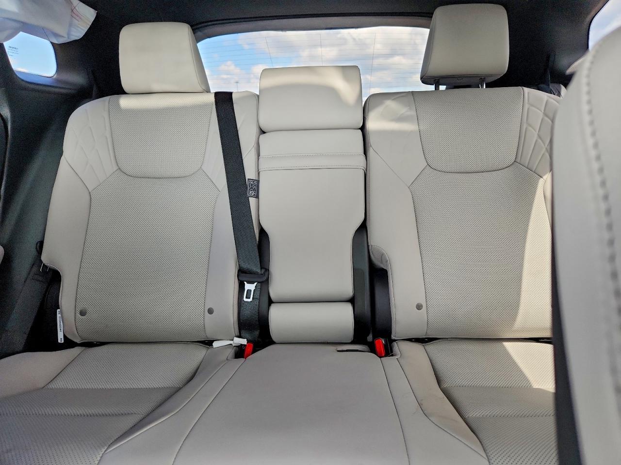 2025 Lexus Rx 350 Premium White vin: 2T2BAMCA9SC104928