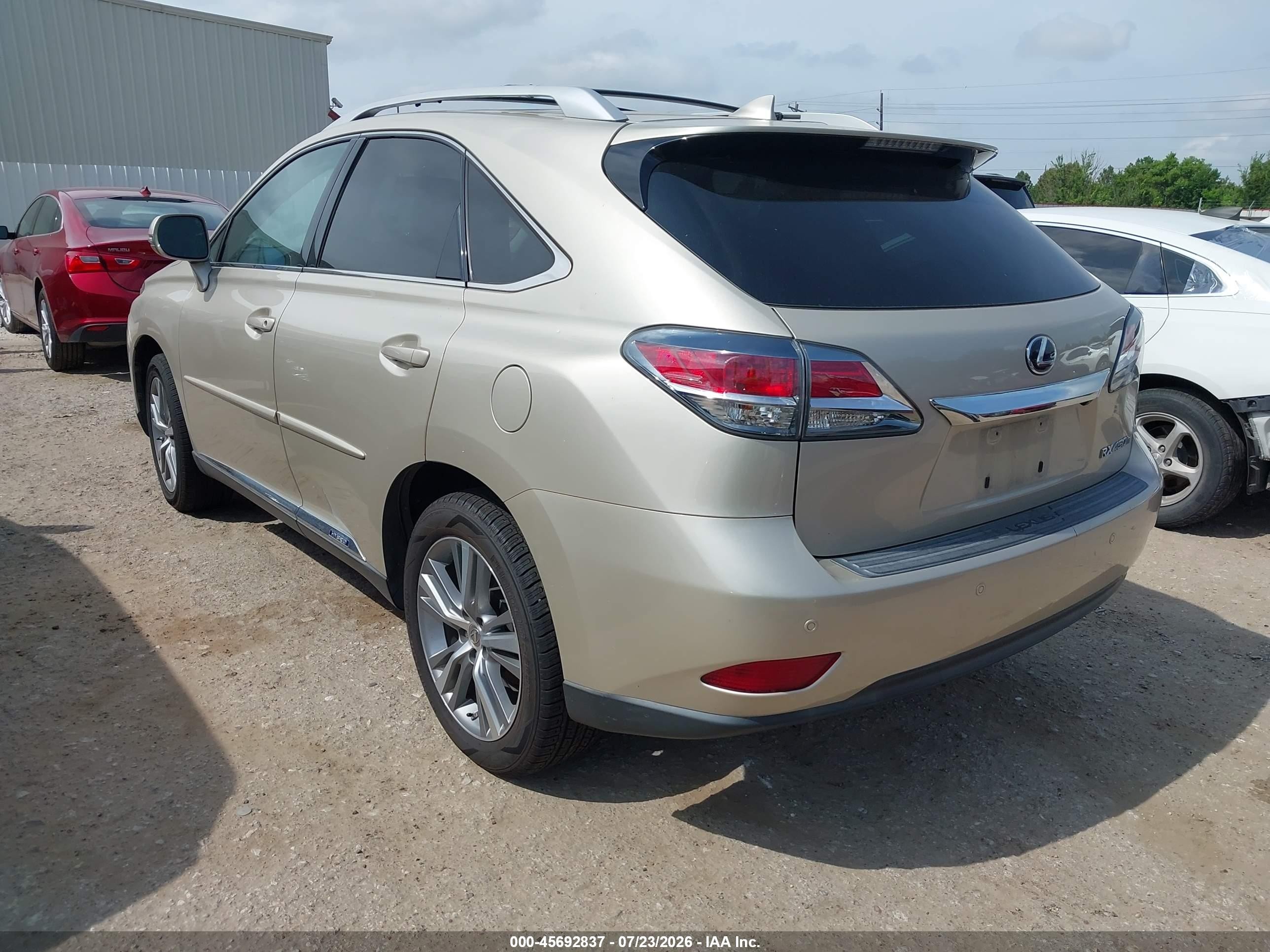 2015 Lexus Rx 450h   Champagne vin: 2T2BC1BA0FC010128
