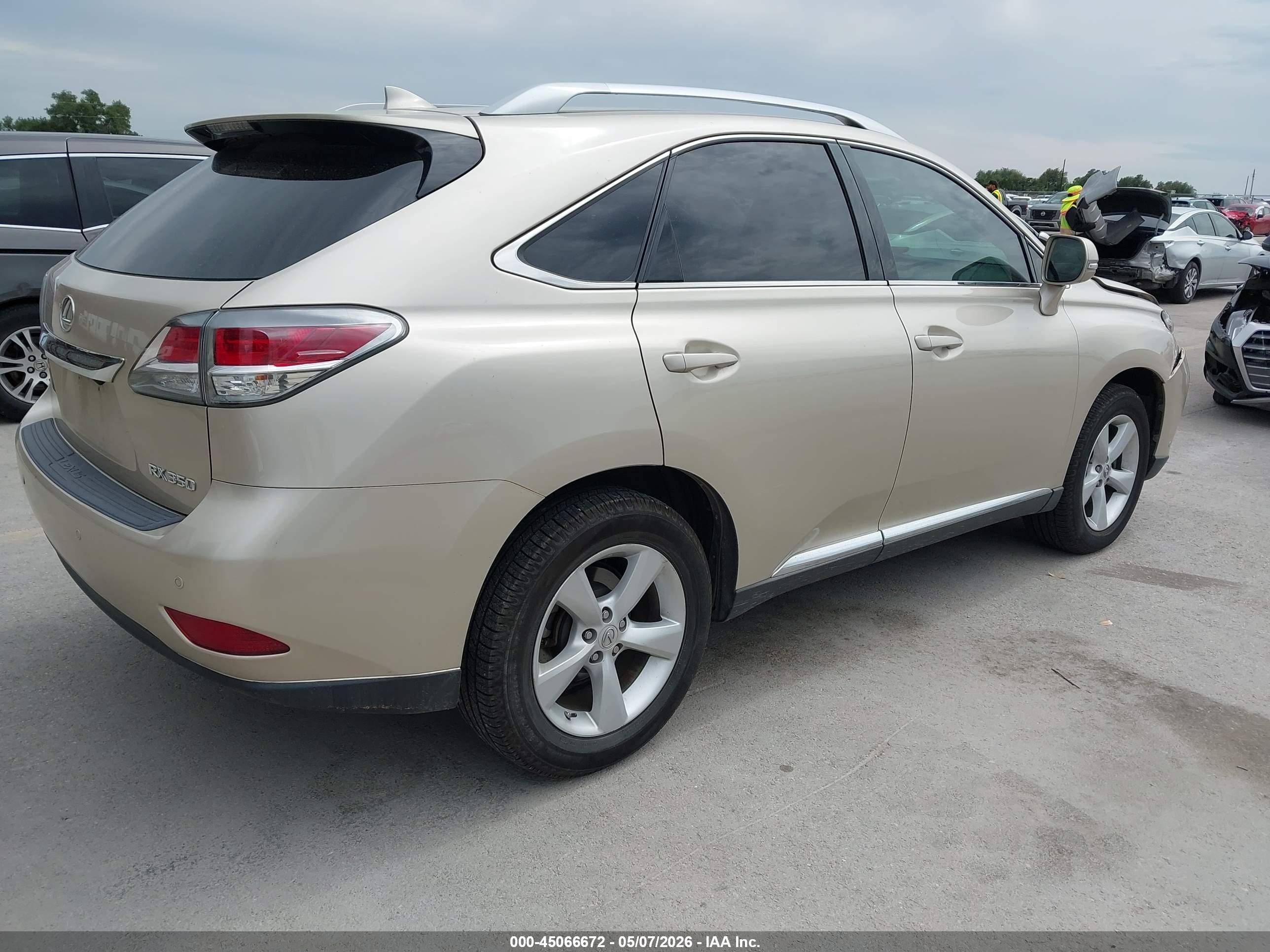 2015 Lexus Rx 350   Champagne vin: 2T2BK1BA5FC306054