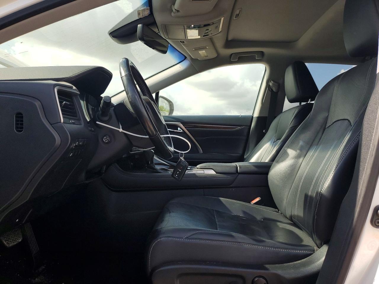 2019 Lexus Rx 300 White vin: 2T2BZMCA4KC203410