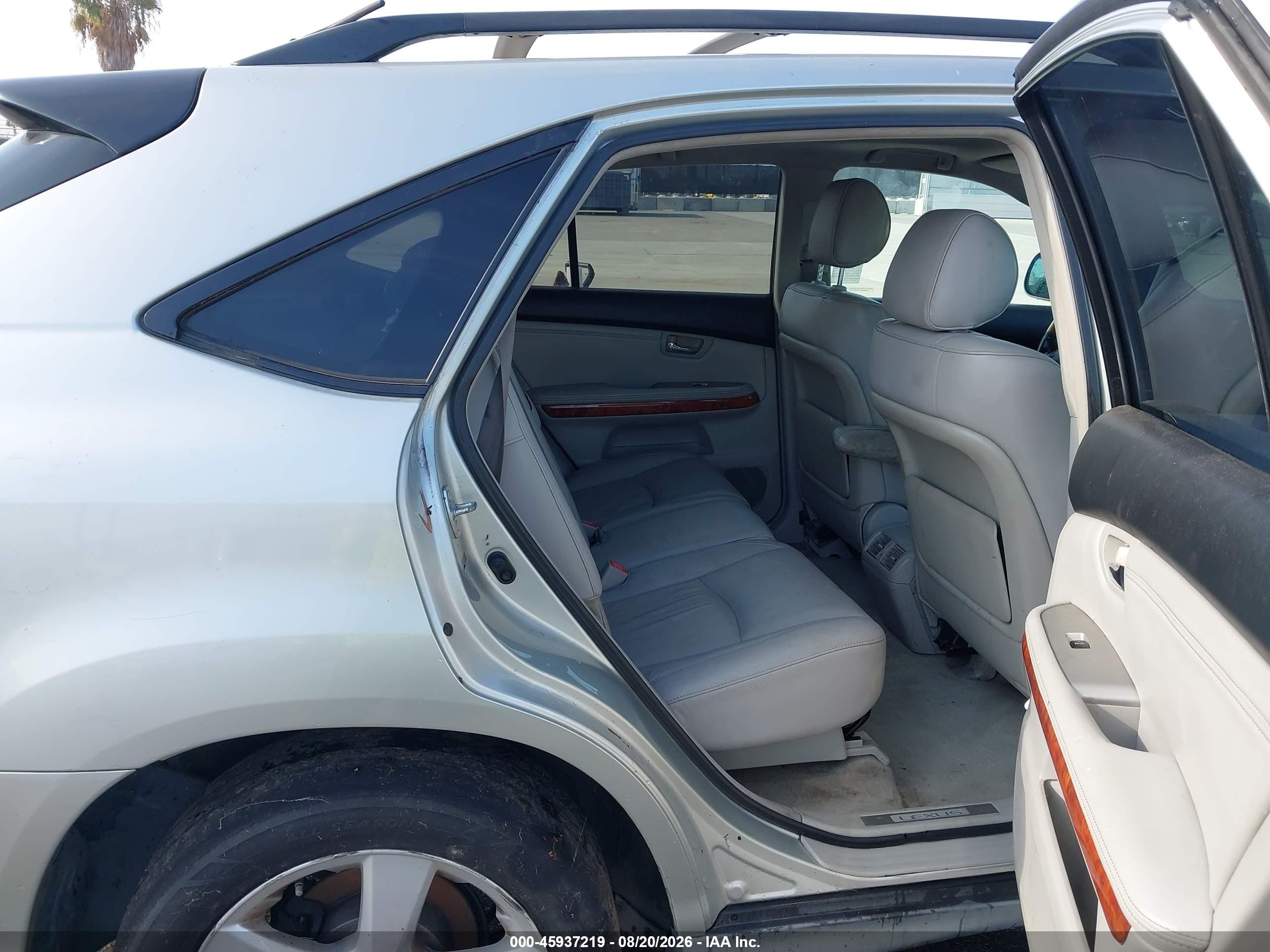 2005 Lexus Rx 330   Silver vin: 2T2GA31U05C036116
