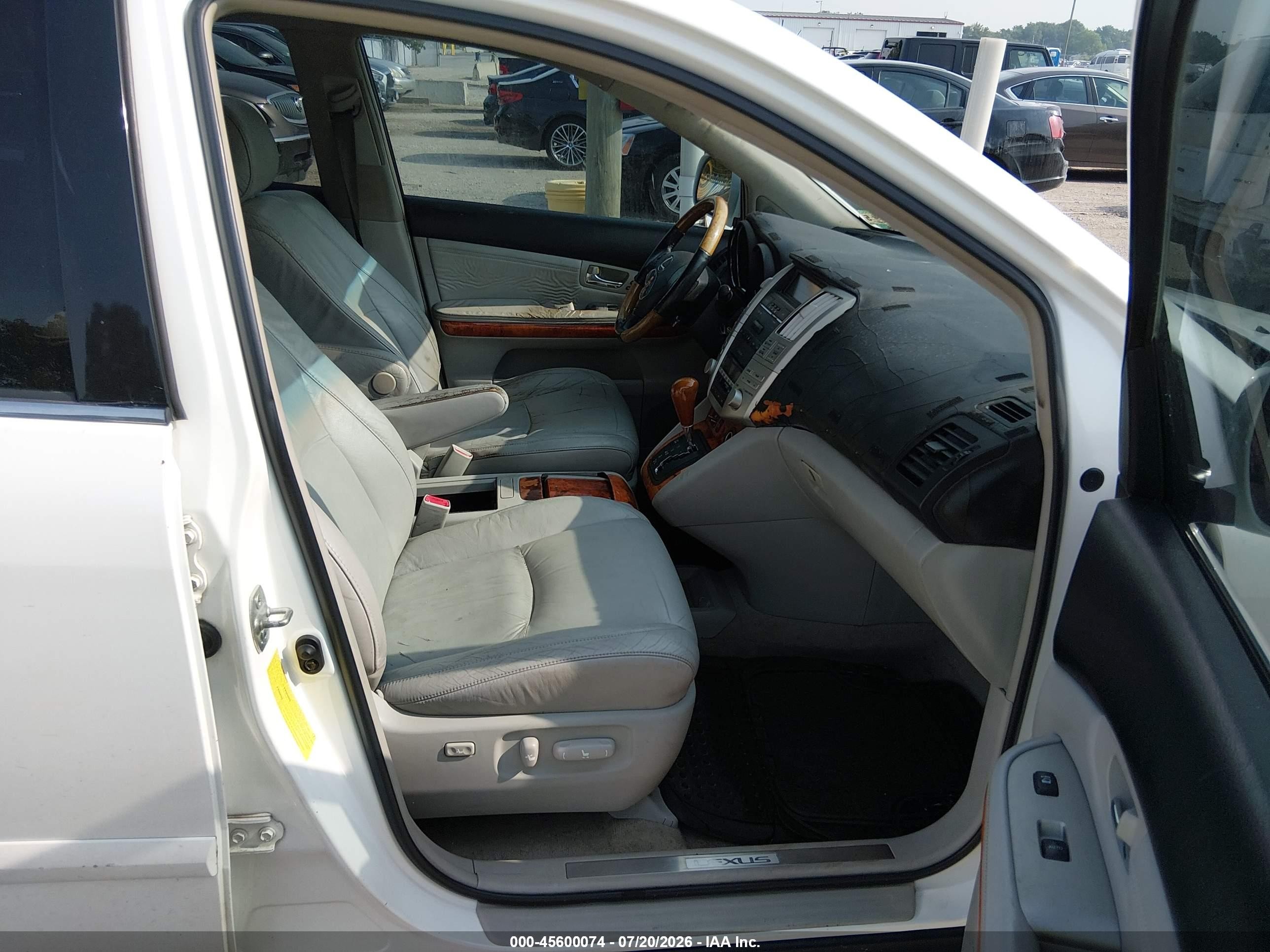 2006 Lexus Rx 330   White vin: 2T2GA31U16C045084