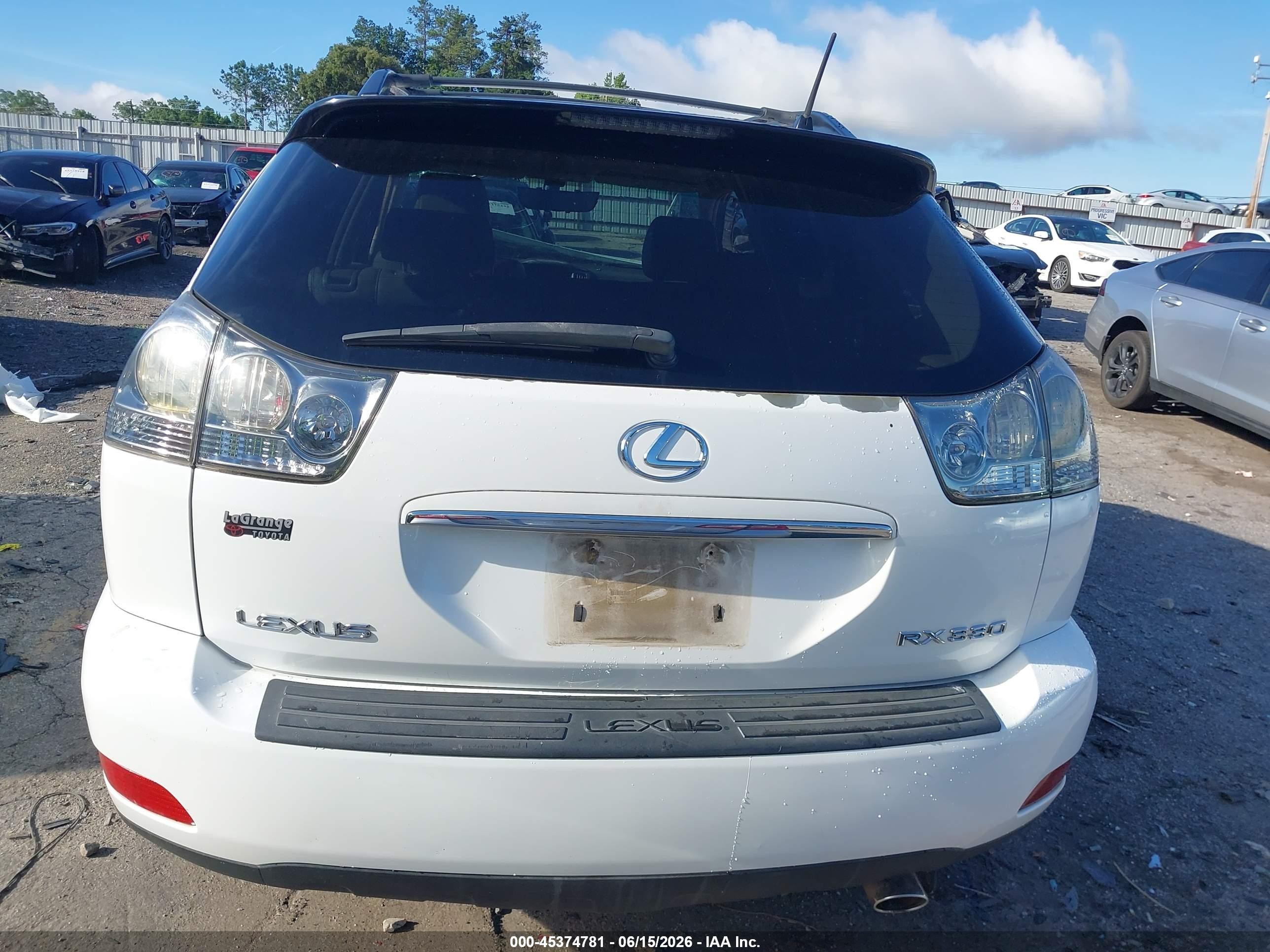 2006 Lexus Rx 330   White vin: 2T2GA31U56C044570