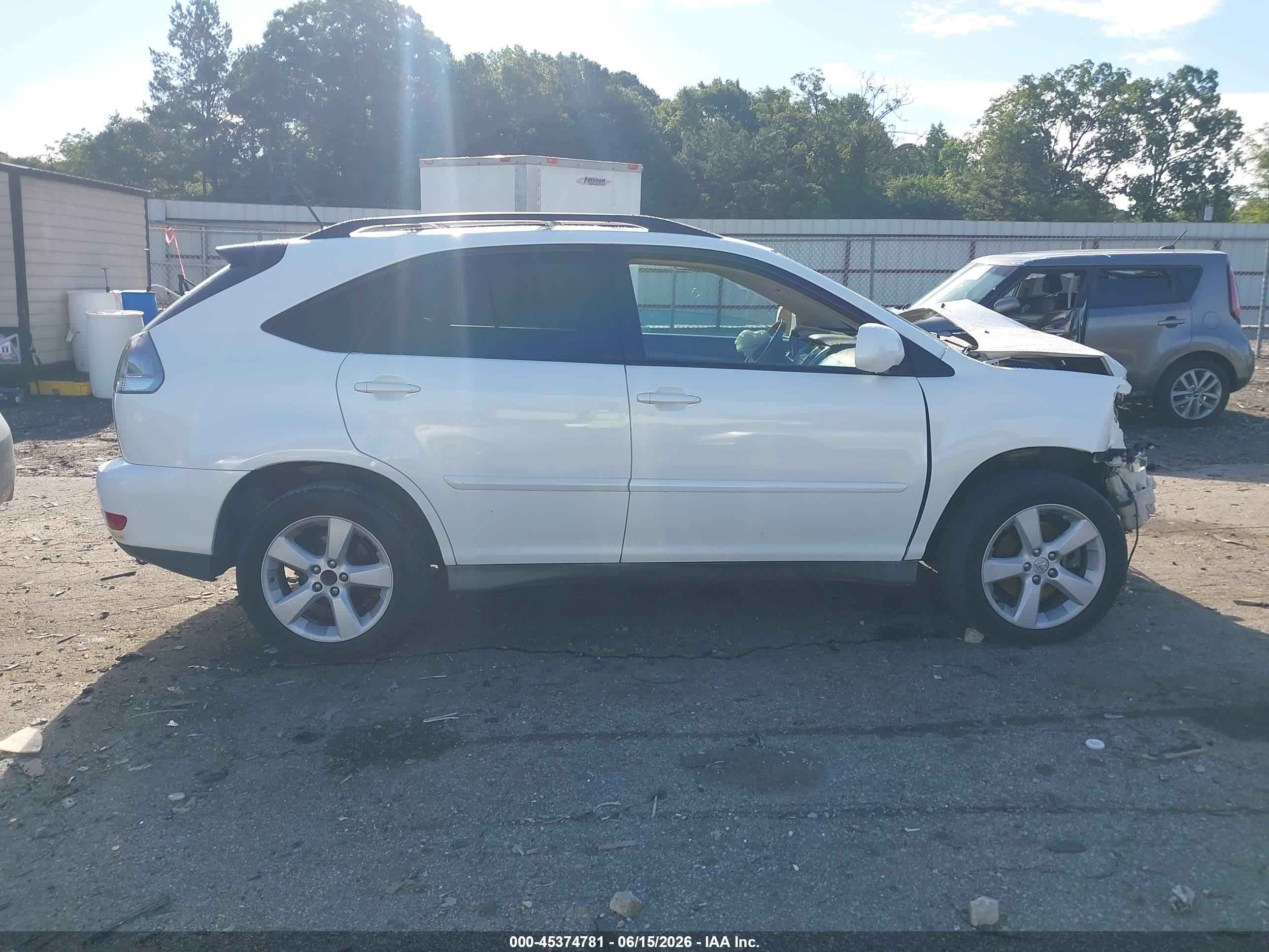 2006 Lexus Rx 330   White vin: 2T2GA31U56C044570