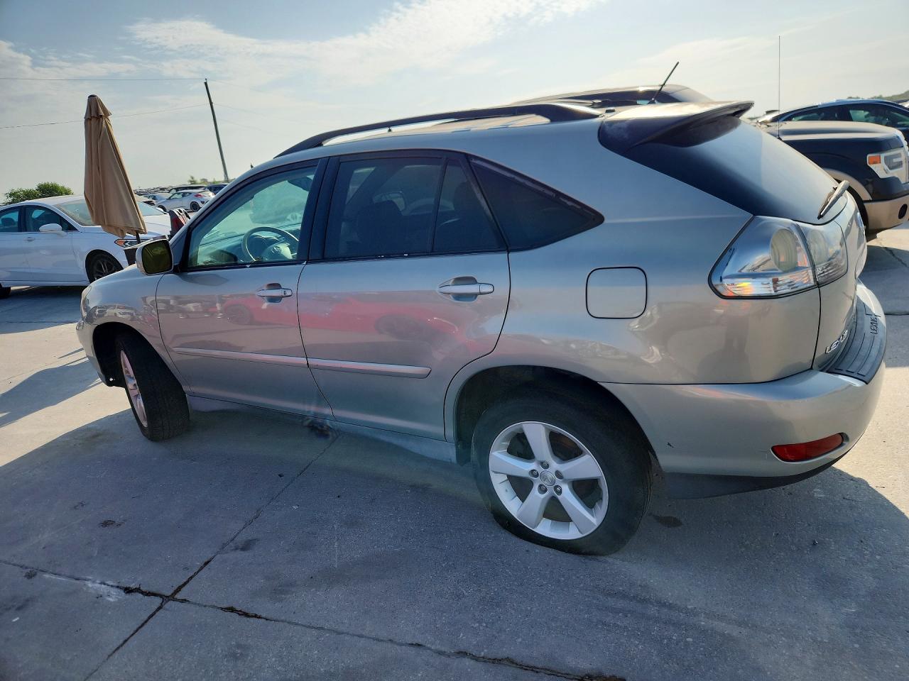 2004 Lexus Rx 330 Base Silver vin: 2T2GA31U64C008545