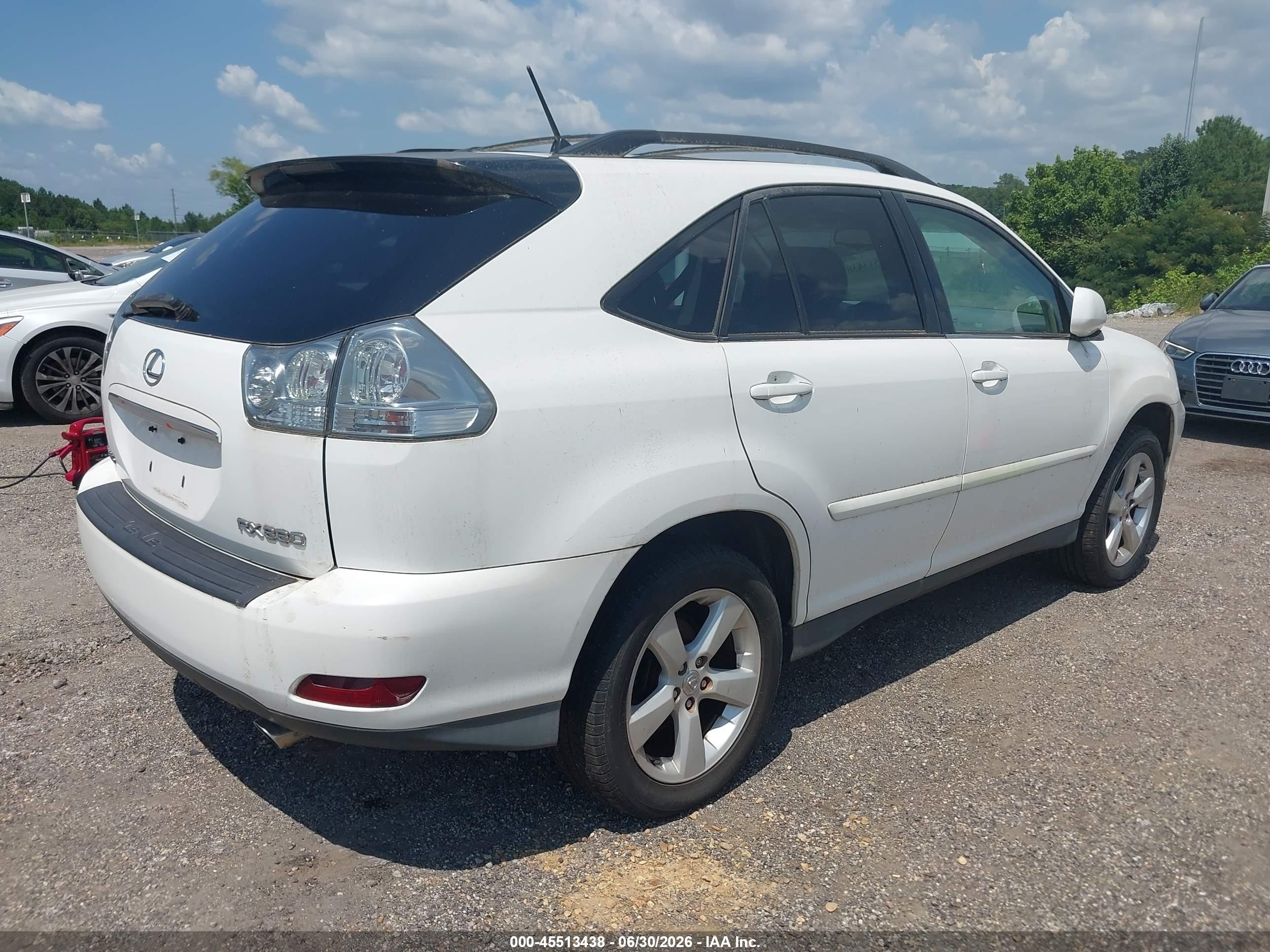 2005 Lexus Rx 330   White vin: 2T2GA31U65C027307