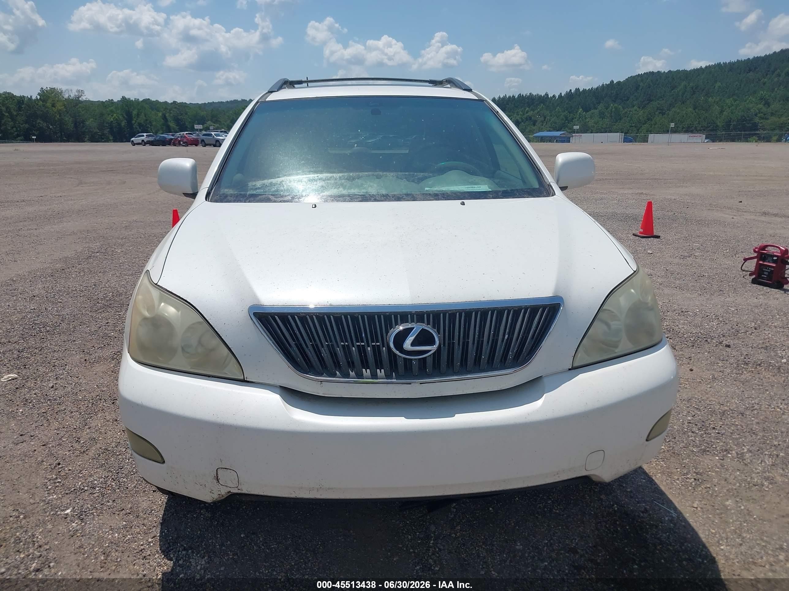 2005 Lexus Rx 330   White vin: 2T2GA31U65C027307