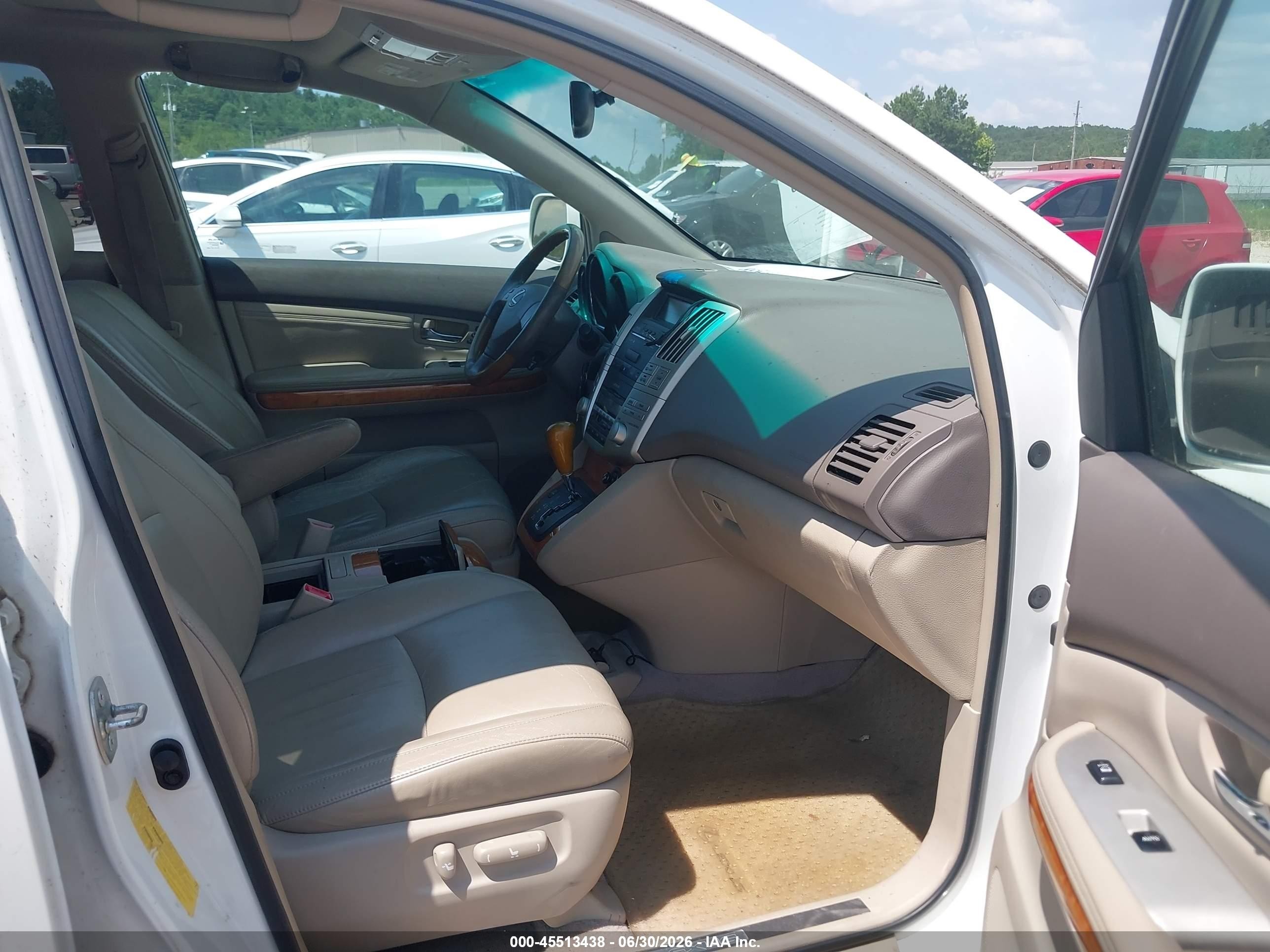 2005 Lexus Rx 330   White vin: 2T2GA31U65C027307