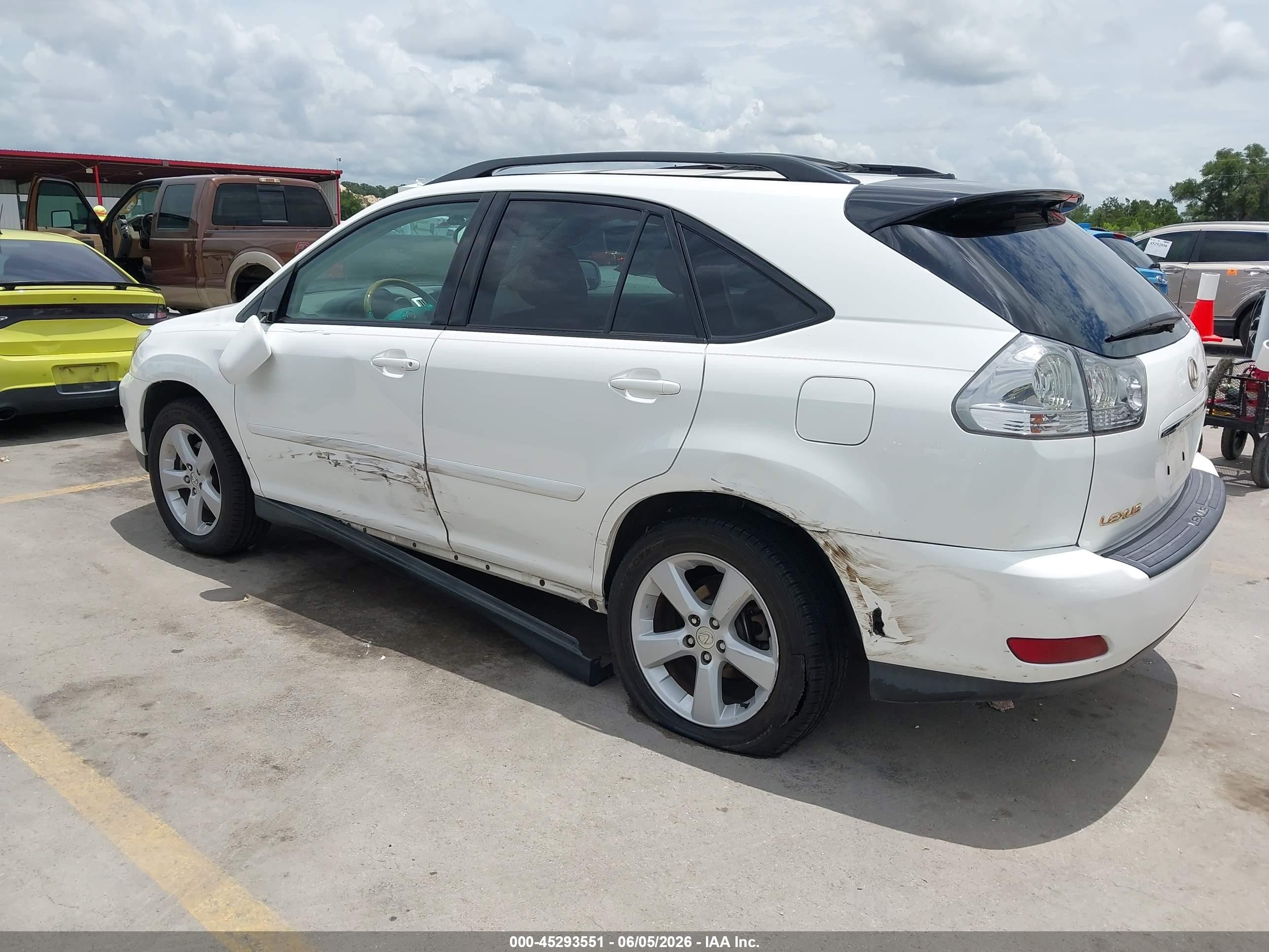 2005 Lexus Rx 330   White vin: 2T2GA31U75C040325