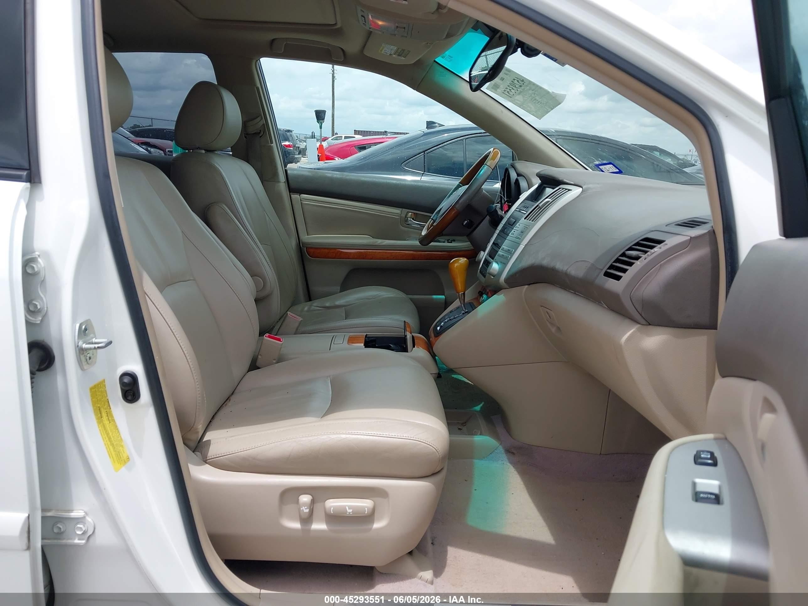 2005 Lexus Rx 330   White vin: 2T2GA31U75C040325