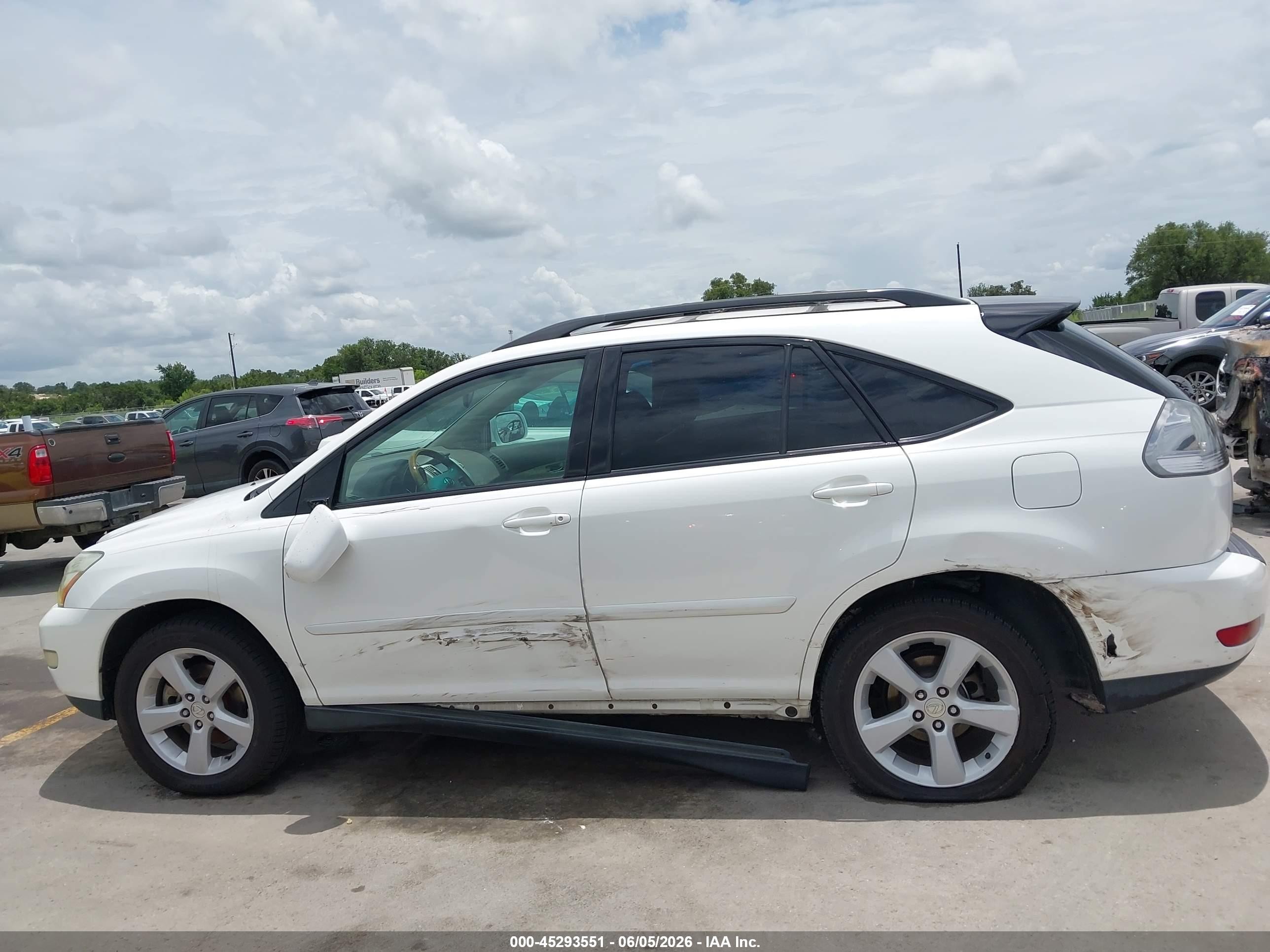 2005 Lexus Rx 330   White vin: 2T2GA31U75C040325