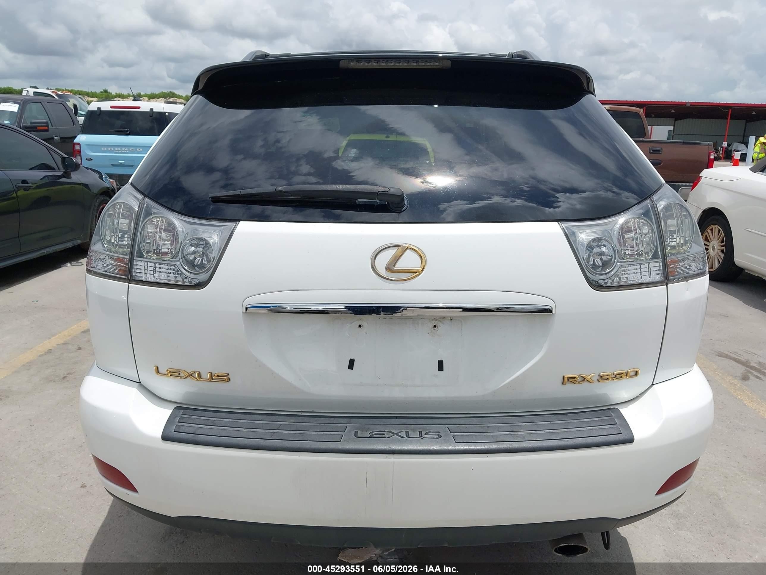 2005 Lexus Rx 330   White vin: 2T2GA31U75C040325