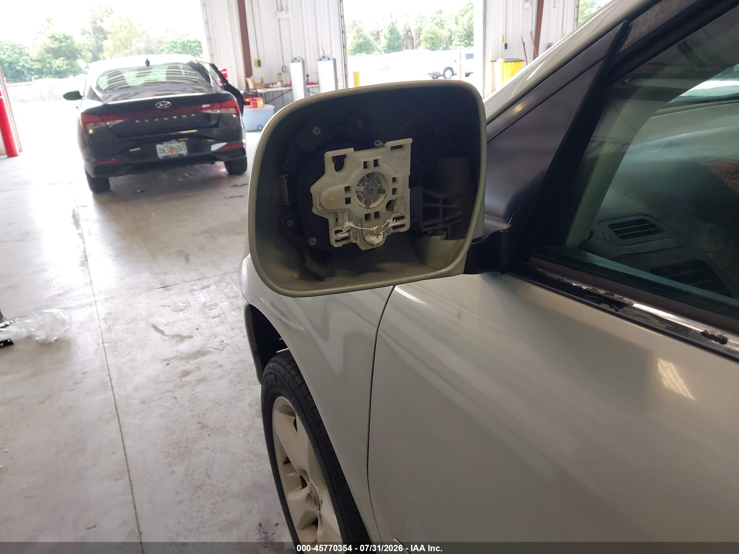 2004 Lexus Rx 330   Silver vin: 2T2GA31U84C003993