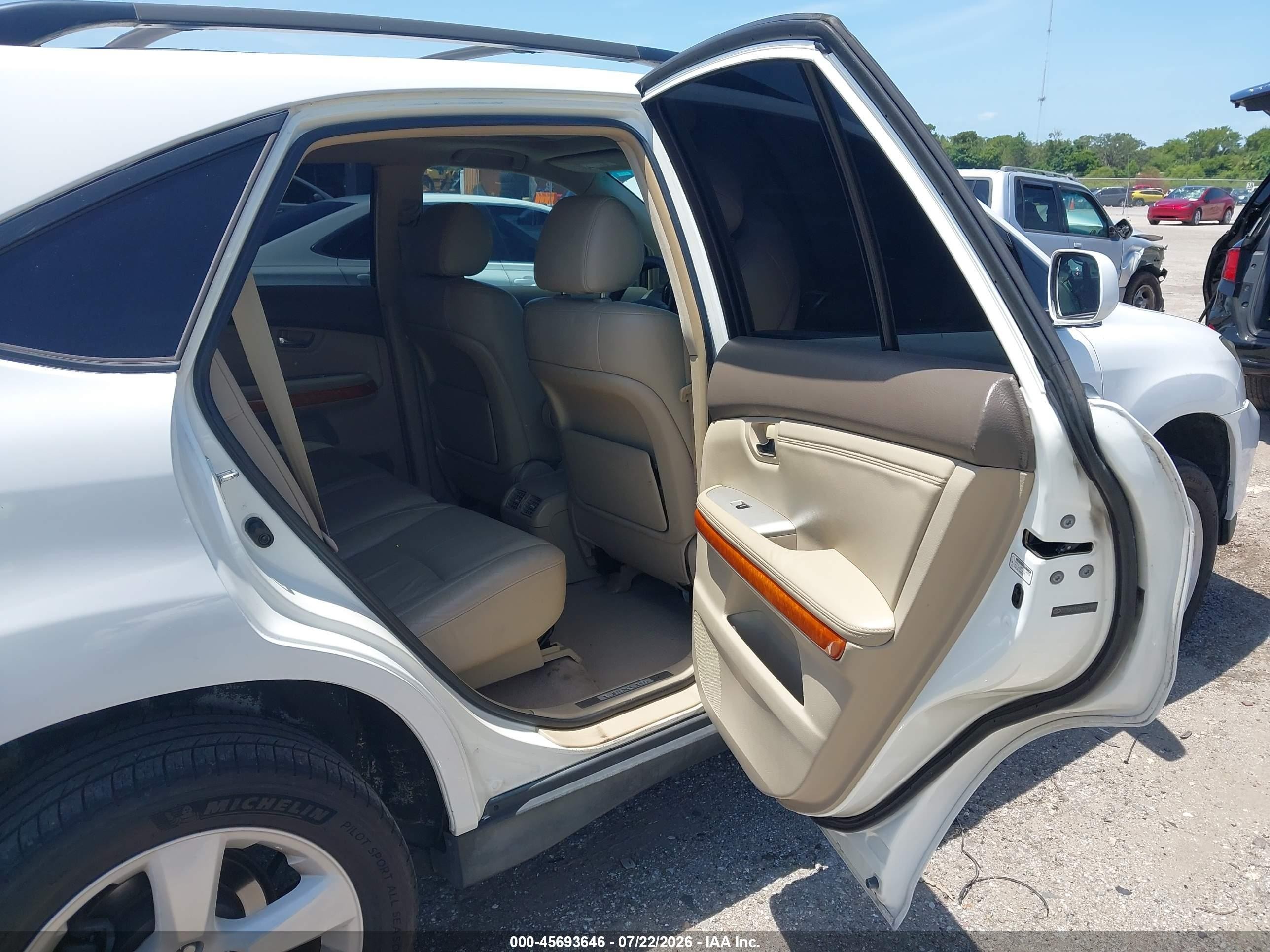 2005 Lexus Rx 330 White vin: 2T2GA31U85C041466