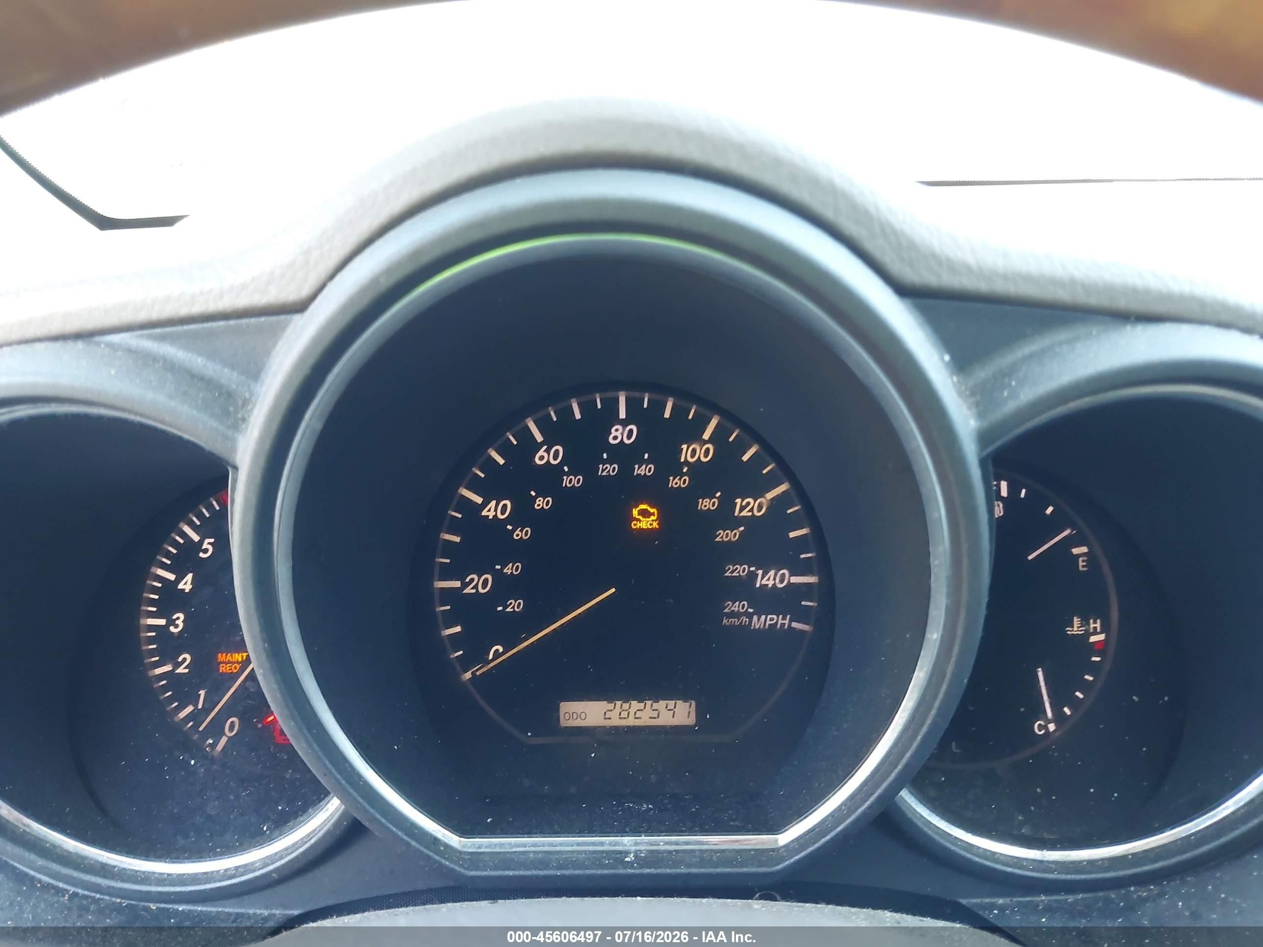 2005 Lexus Rx 330   White vin: 2T2GA31U95C019962