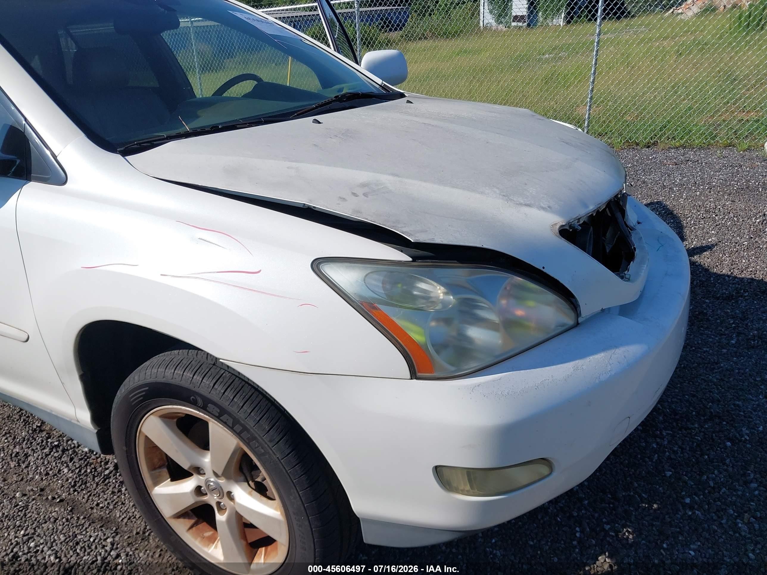 2005 Lexus Rx 330   White vin: 2T2GA31U95C019962