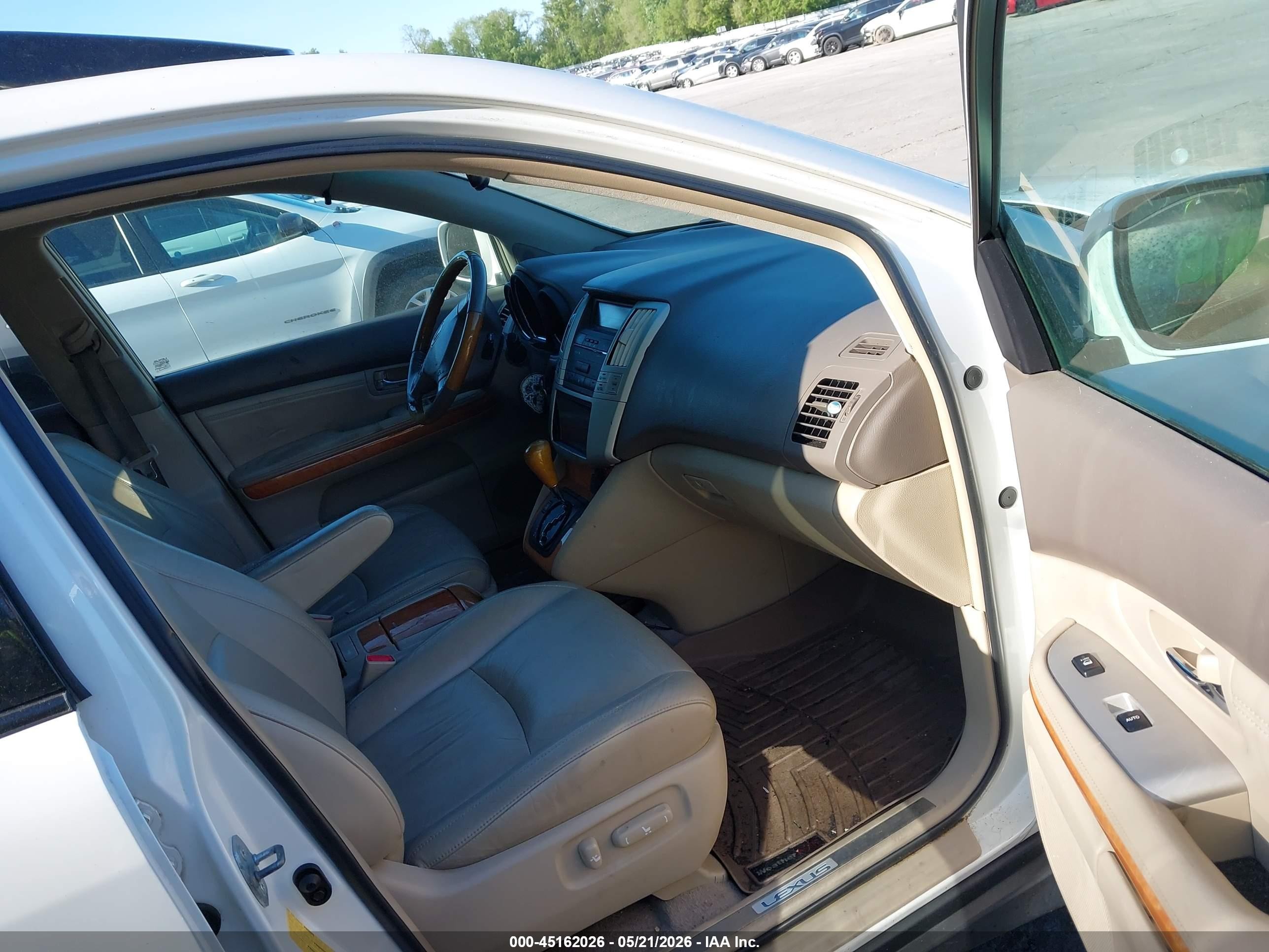2005 Lexus Rx 330   White vin: 2T2GA31U95C021968