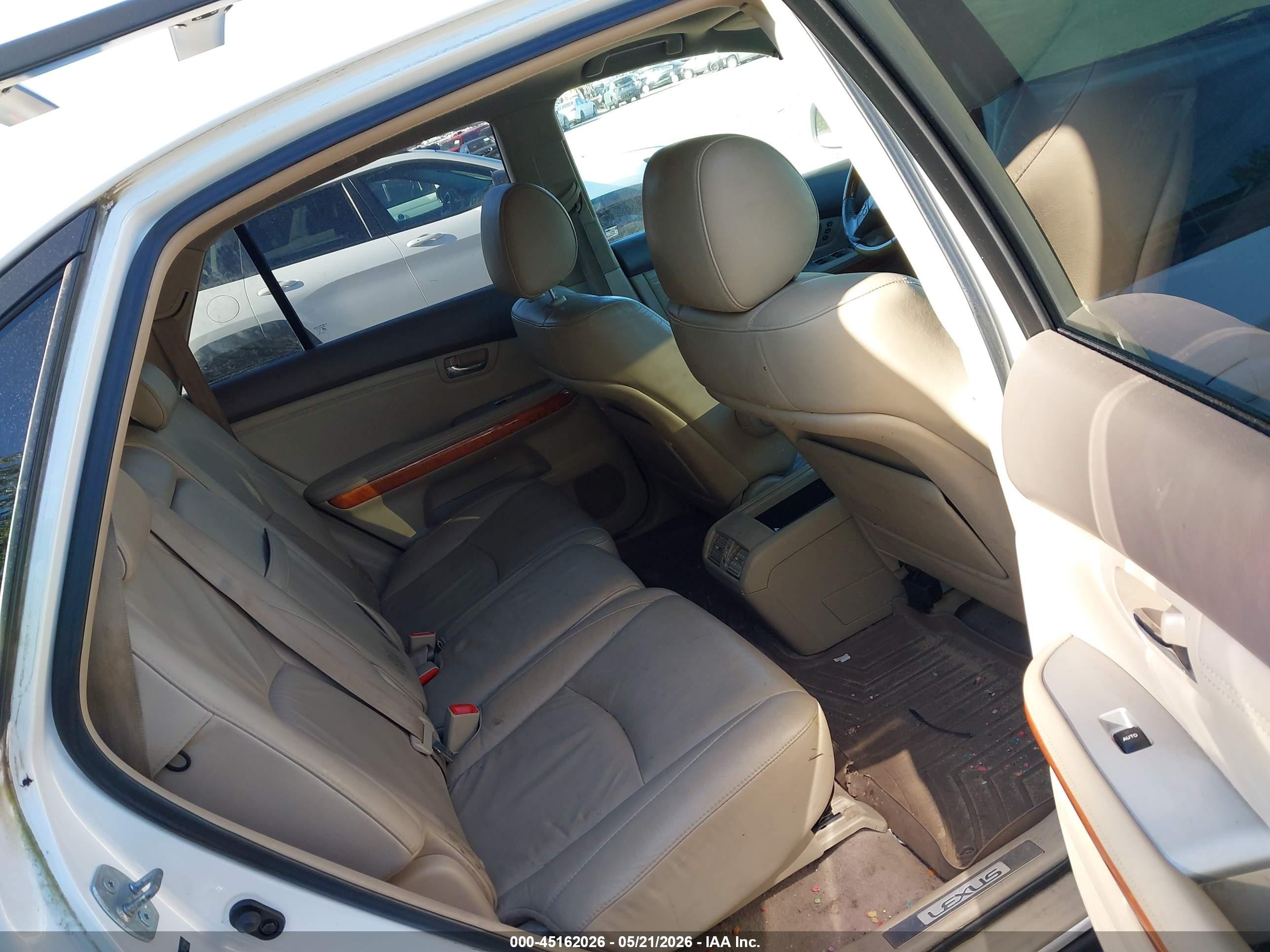 2005 Lexus Rx 330   White vin: 2T2GA31U95C021968