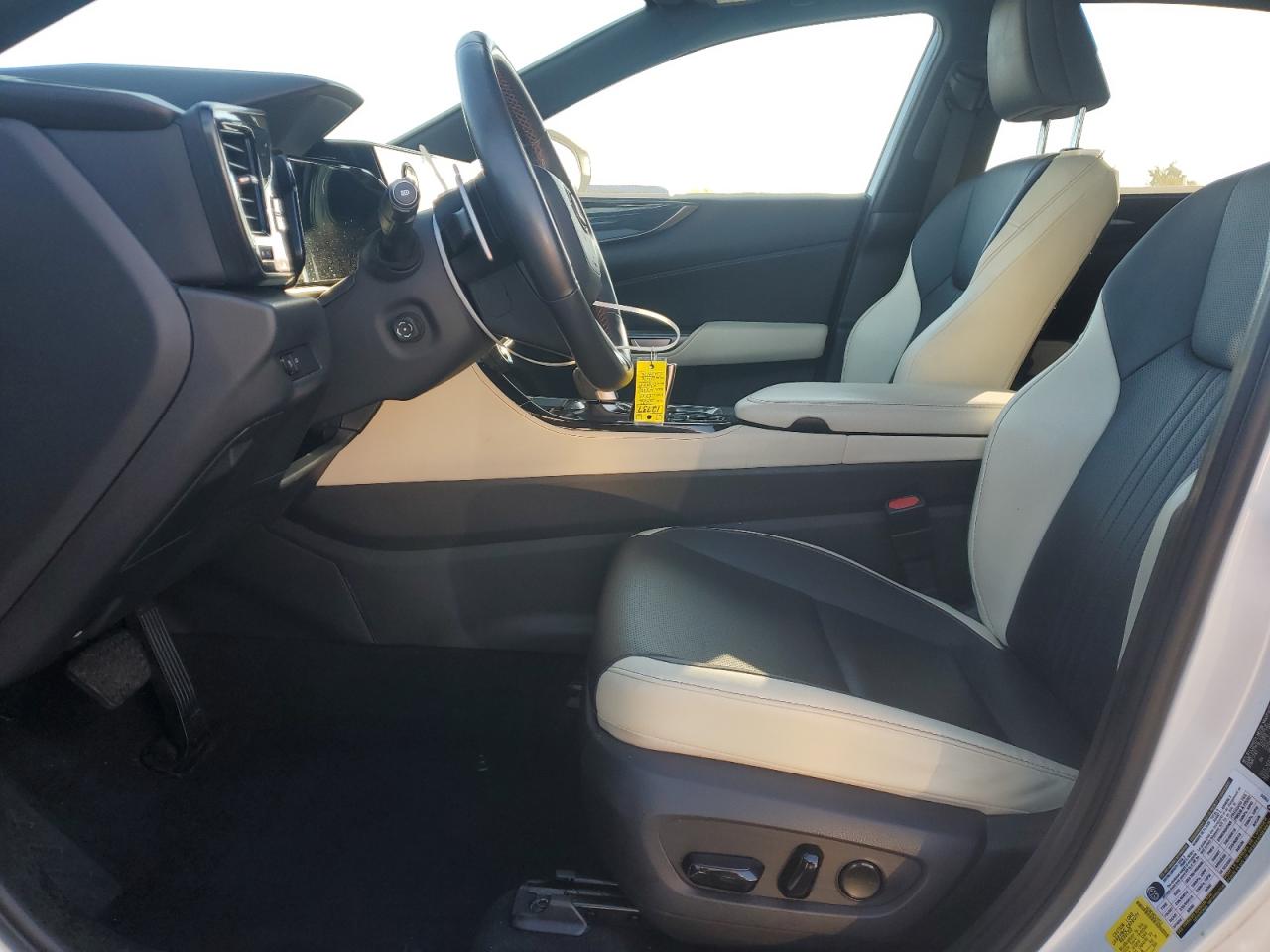 2022 Lexus Nx 350 Белый vin: 2T2GGCEZ0NC002259