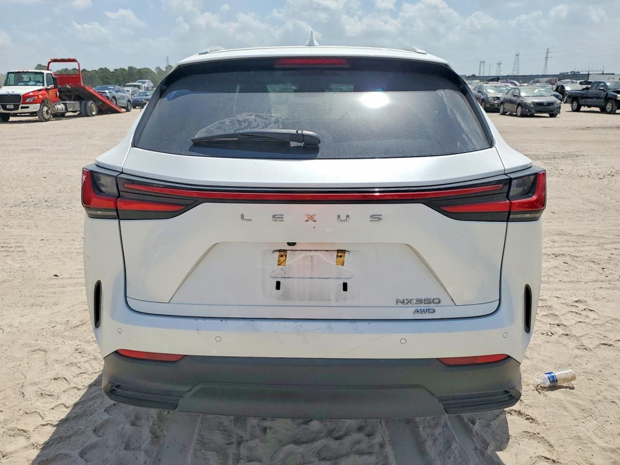 2022 Lexus Nx 350 White vin: 2T2GGCEZ4NC003804