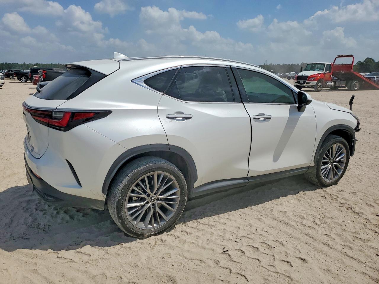 2022 Lexus Nx 350 White vin: 2T2GGCEZ4NC003804