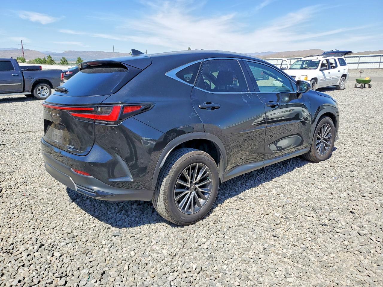 2023 Lexus Nx 350 Black vin: 2T2GGCEZXPC020545