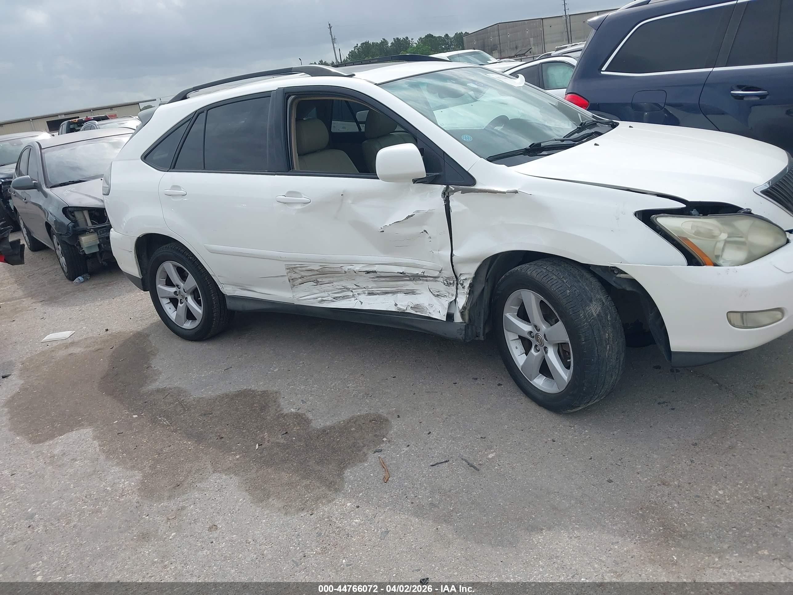 2007 Lexus Rx 350   White vin: 2T2GK31U17C011323