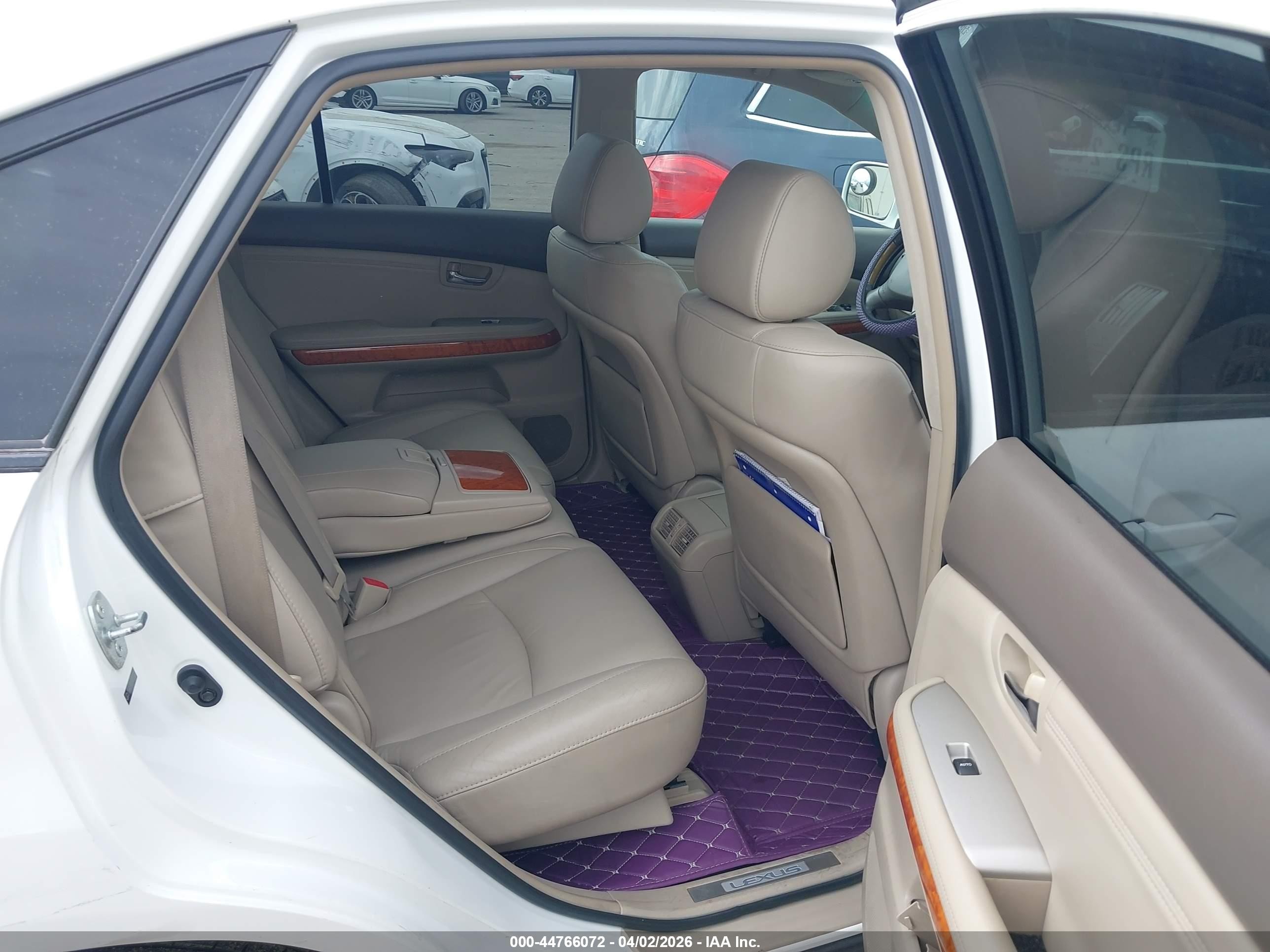 2007 Lexus Rx 350   White vin: 2T2GK31U17C011323