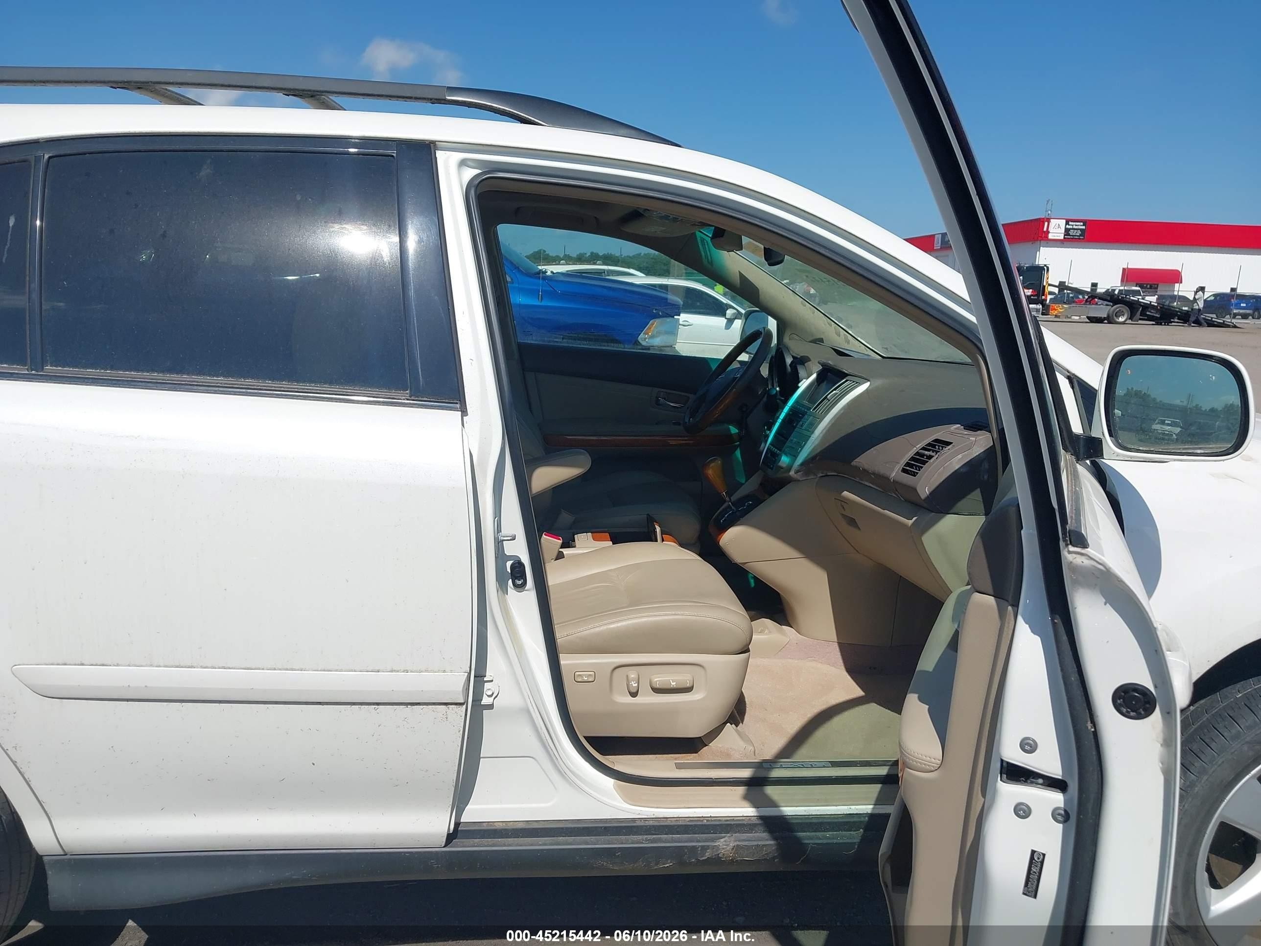 2007 Lexus Rx 350   White vin: 2T2GK31U17C024797