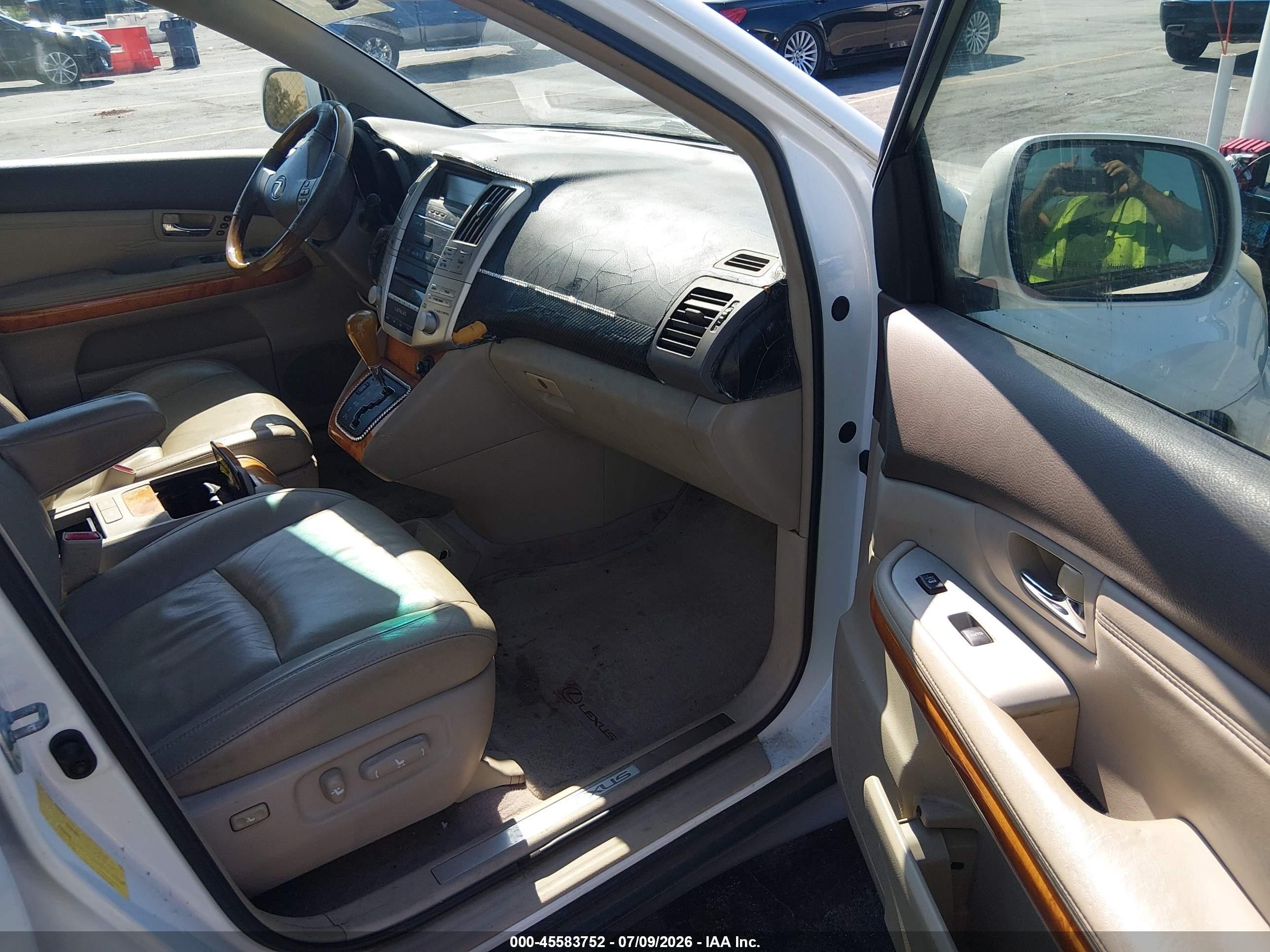 2007 Lexus Rx 350   White vin: 2T2GK31U77C017322