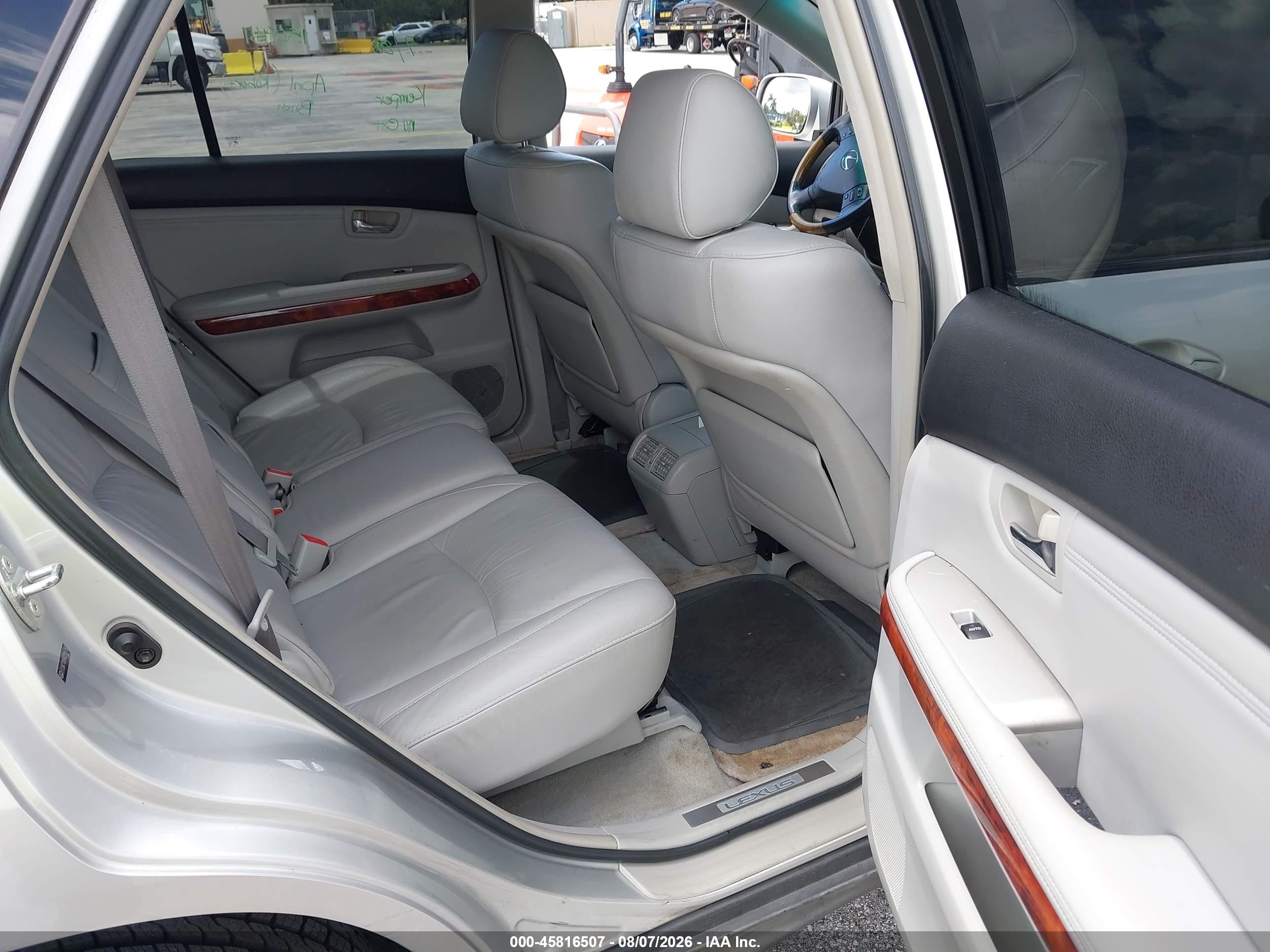 2007 Lexus Rx 350   Silver vin: 2T2GK31U97C014776